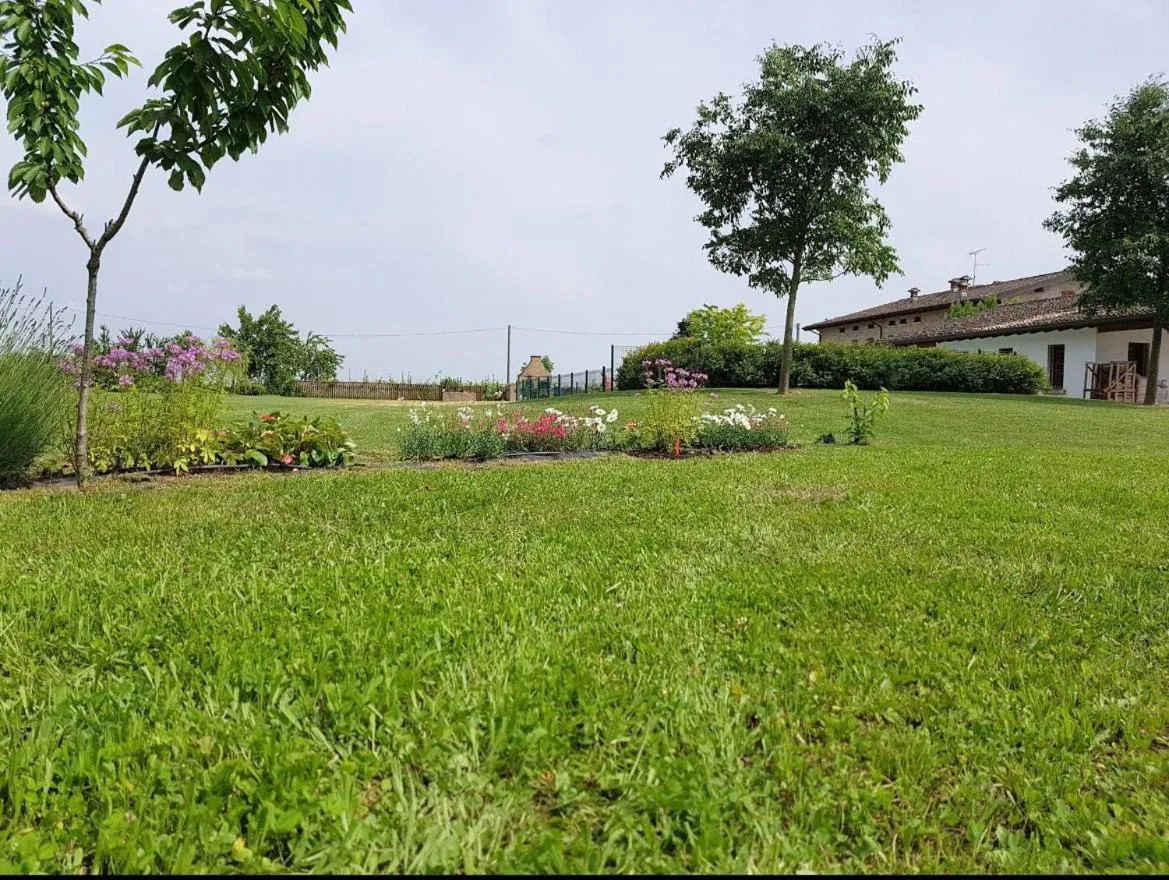 Garden in La Garzaga Turismo Rurale