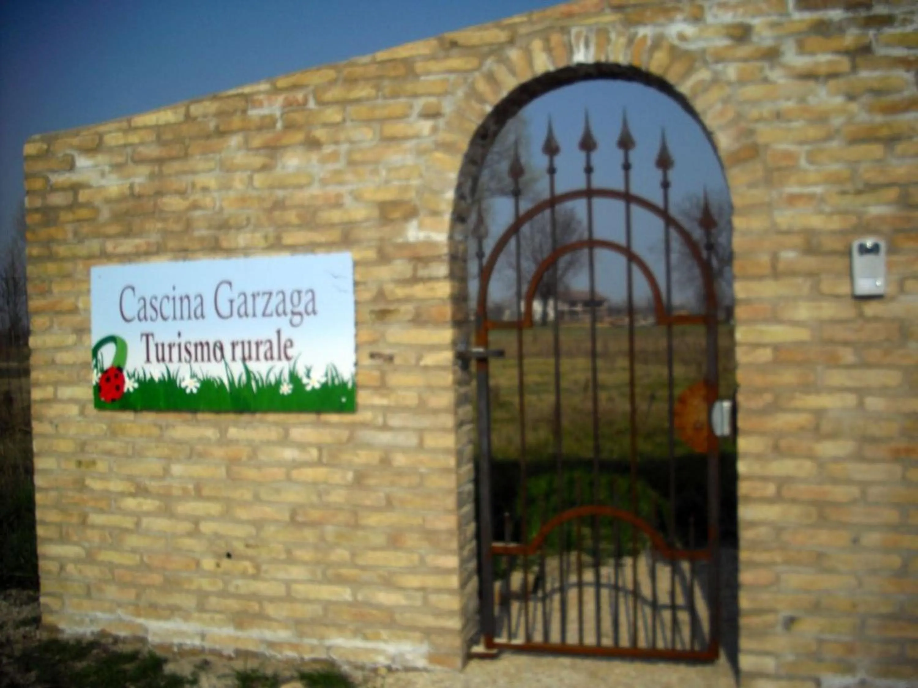 Property logo or sign in La Garzaga Turismo Rurale