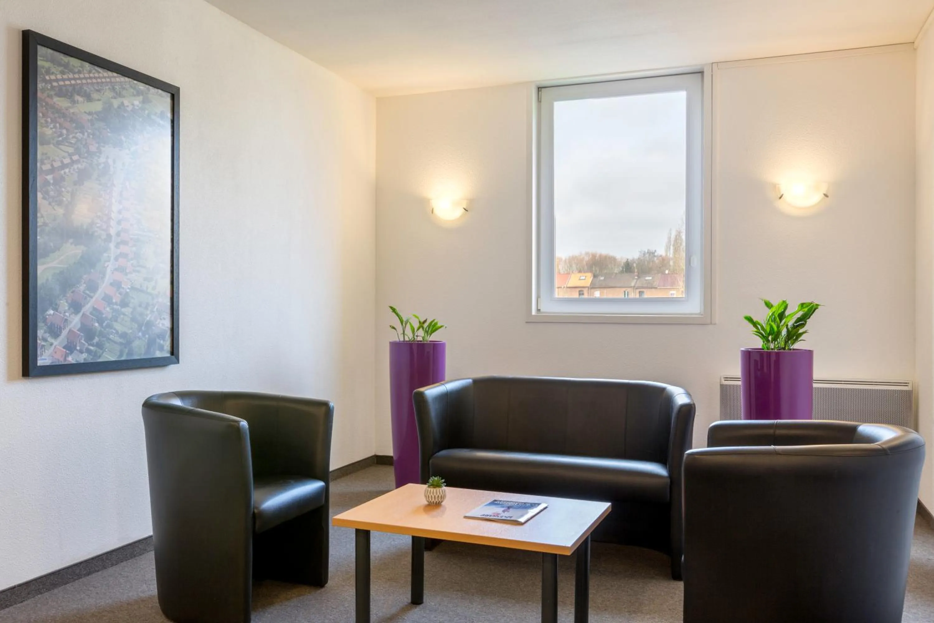 Living room in Sure Hotel by Best Western Saint-Amand-Les-Eaux