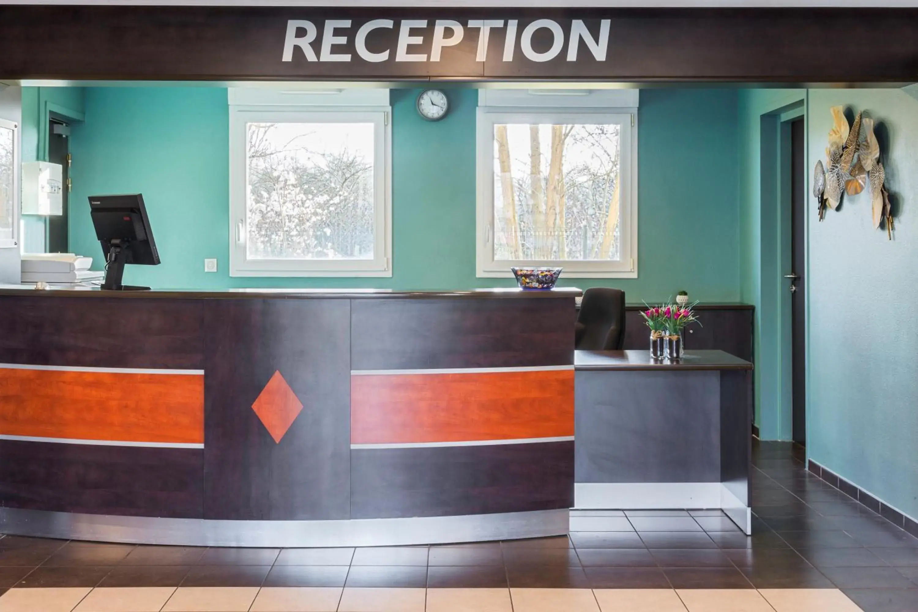 Lobby or reception in Sure Hotel by Best Western Saint-Amand-Les-Eaux Lobby or reception in Sure Hotel by Best Western Saint-Amand-Les-Eaux