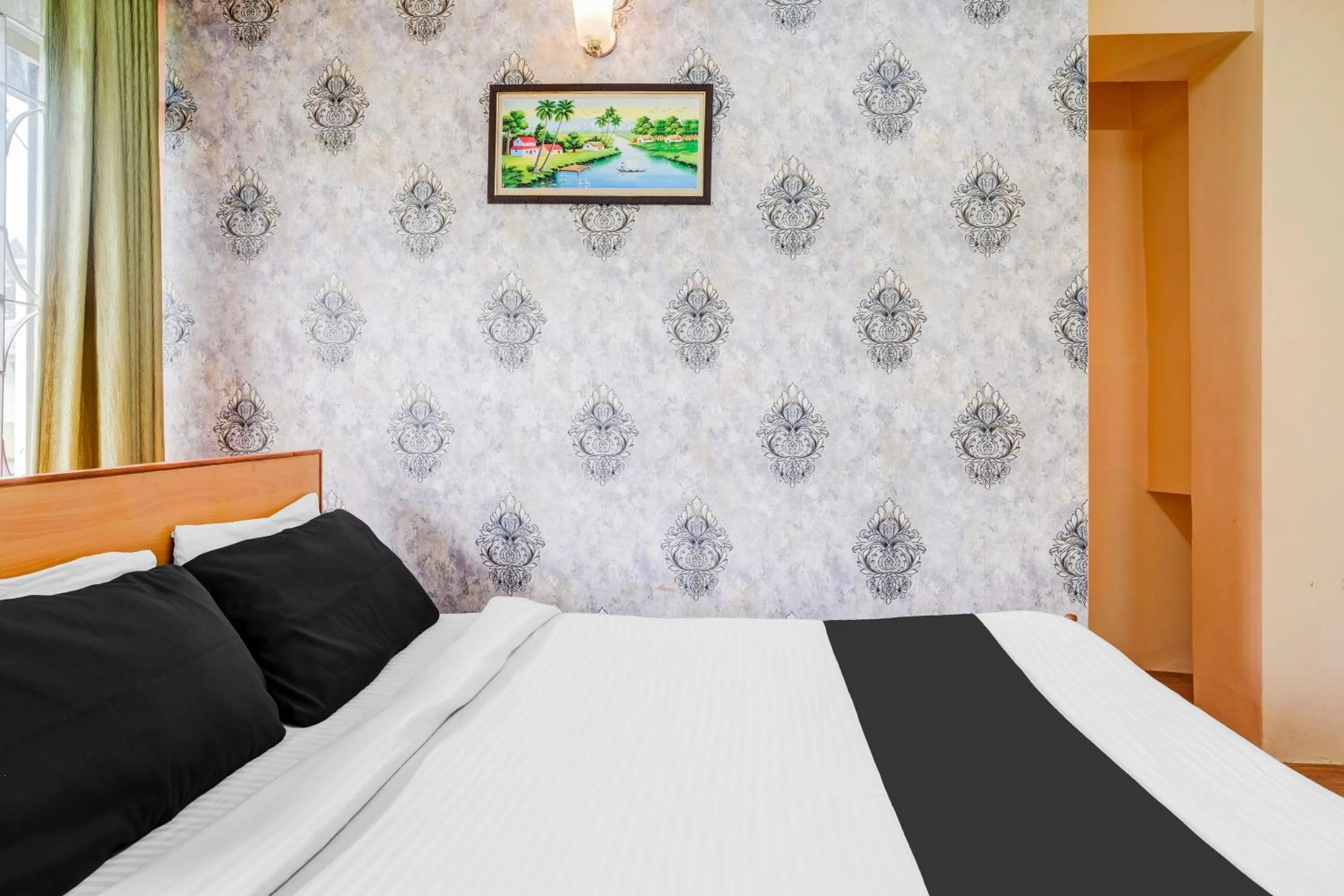 Bedroom, Bed in Hotel O Shillong Formerly Balaji Guest House