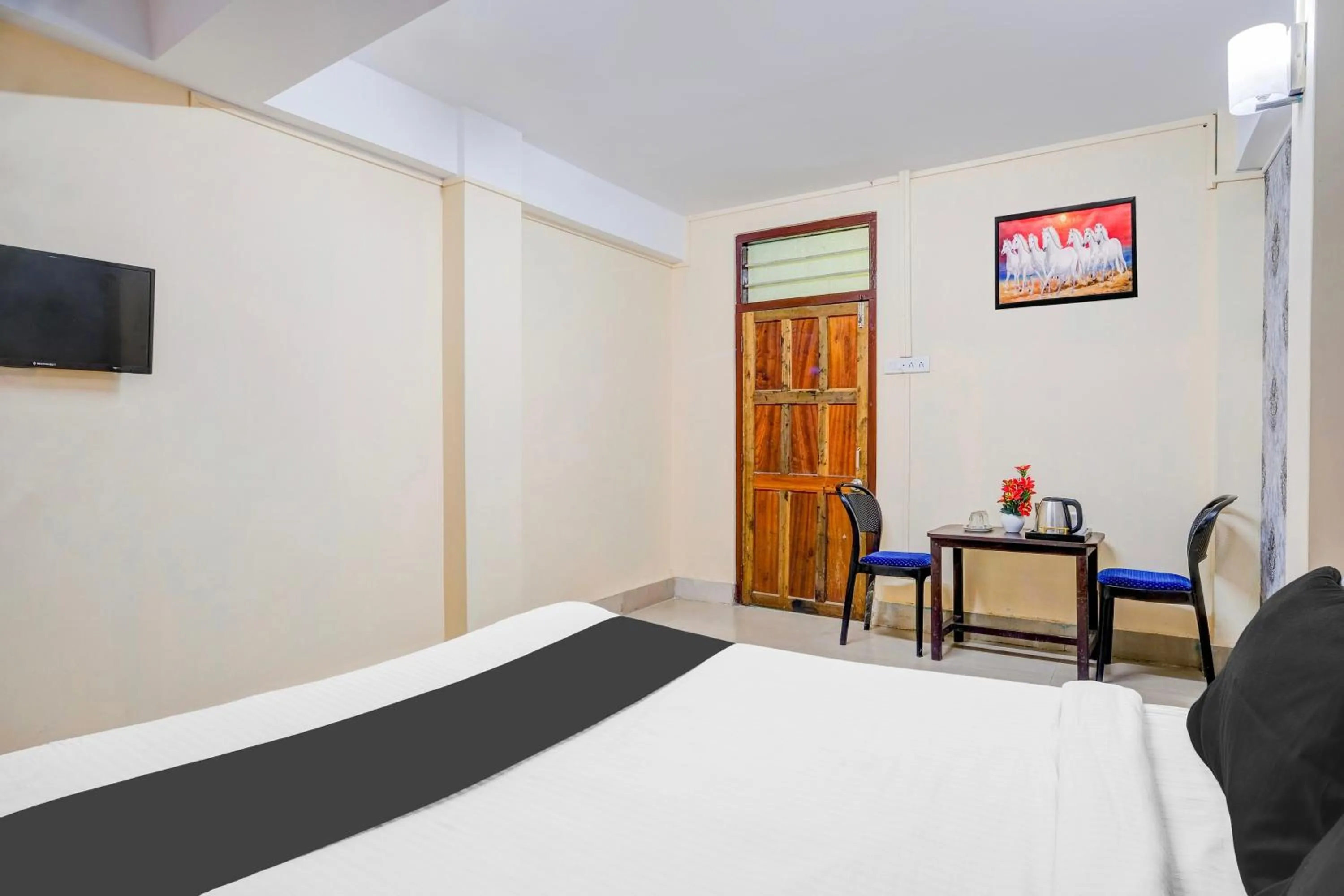 Bedroom, Bed in Hotel O Shillong Formerly Balaji Guest House