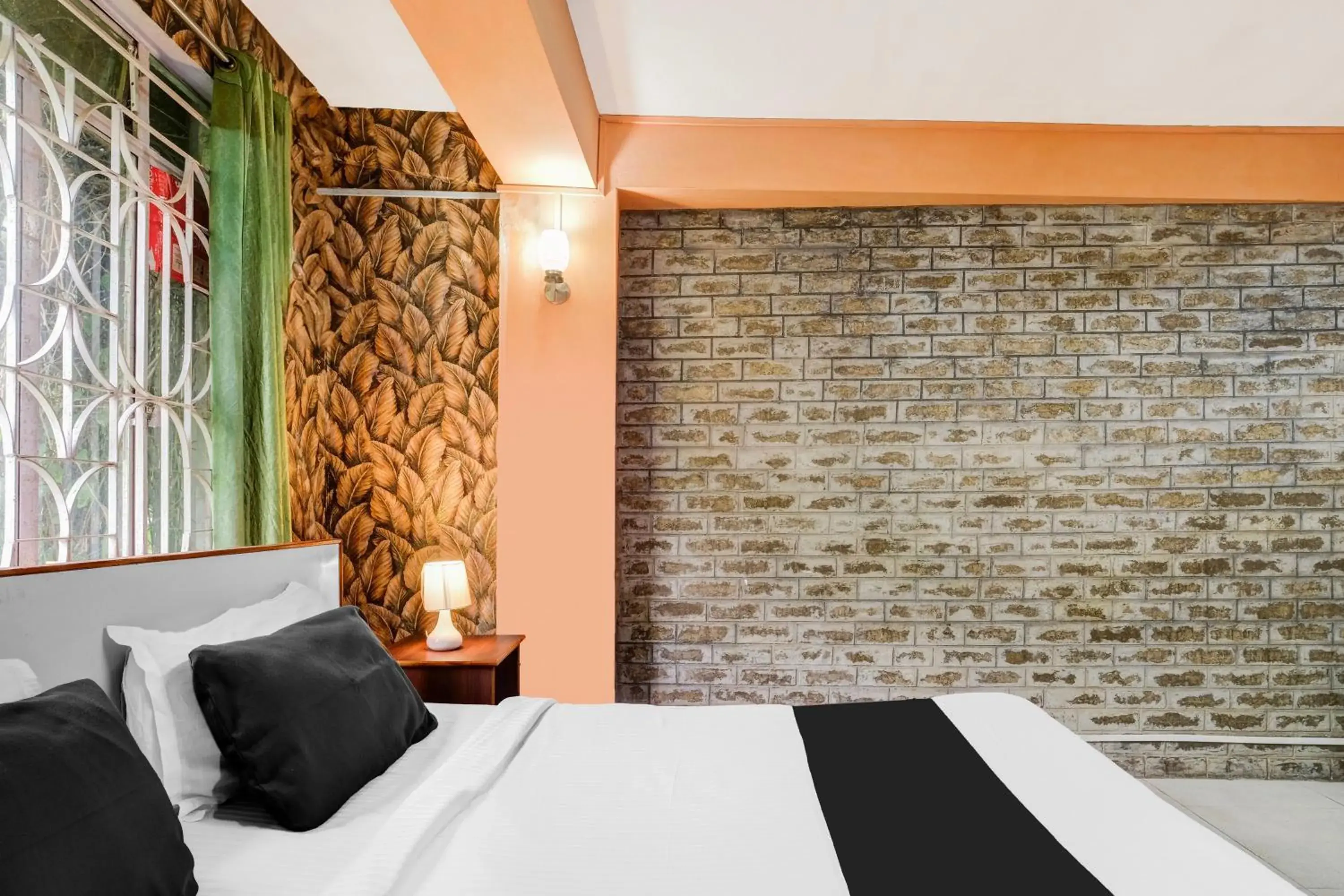 Bedroom, Bed in Super Hotel O Shillong Formerly Balaji Guest House Bedroom, Bed in Super Hotel O Shillong Formerly Balaji Guest House