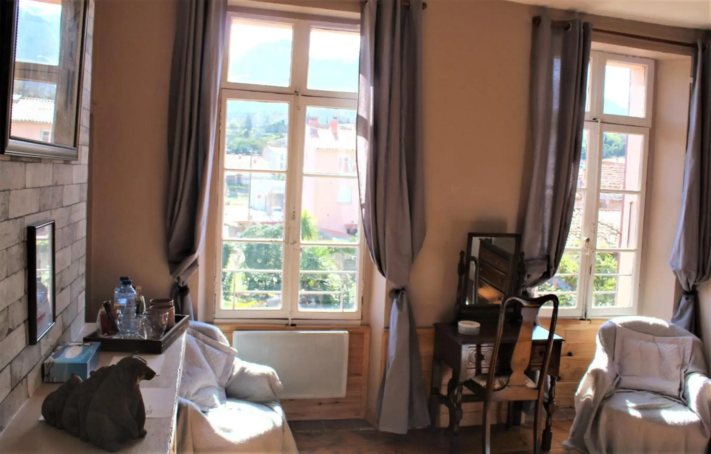 Superior Double Room - single occupancy in Maison Prades Chambre d'Hôtes Superior Double Room - single occupancy in Maison Prades Chambre d'Hôtes