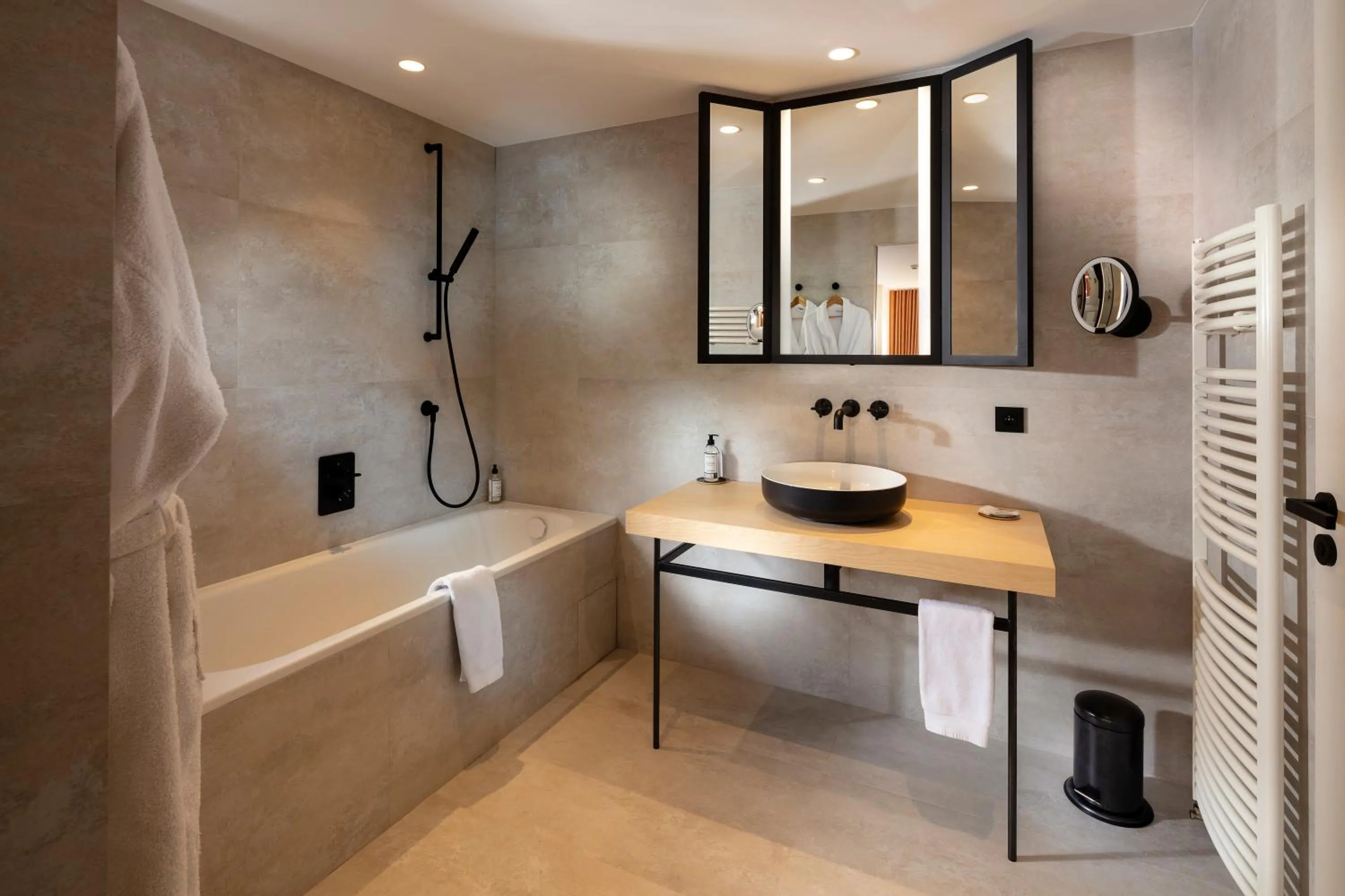 Bathroom in Atmospheres