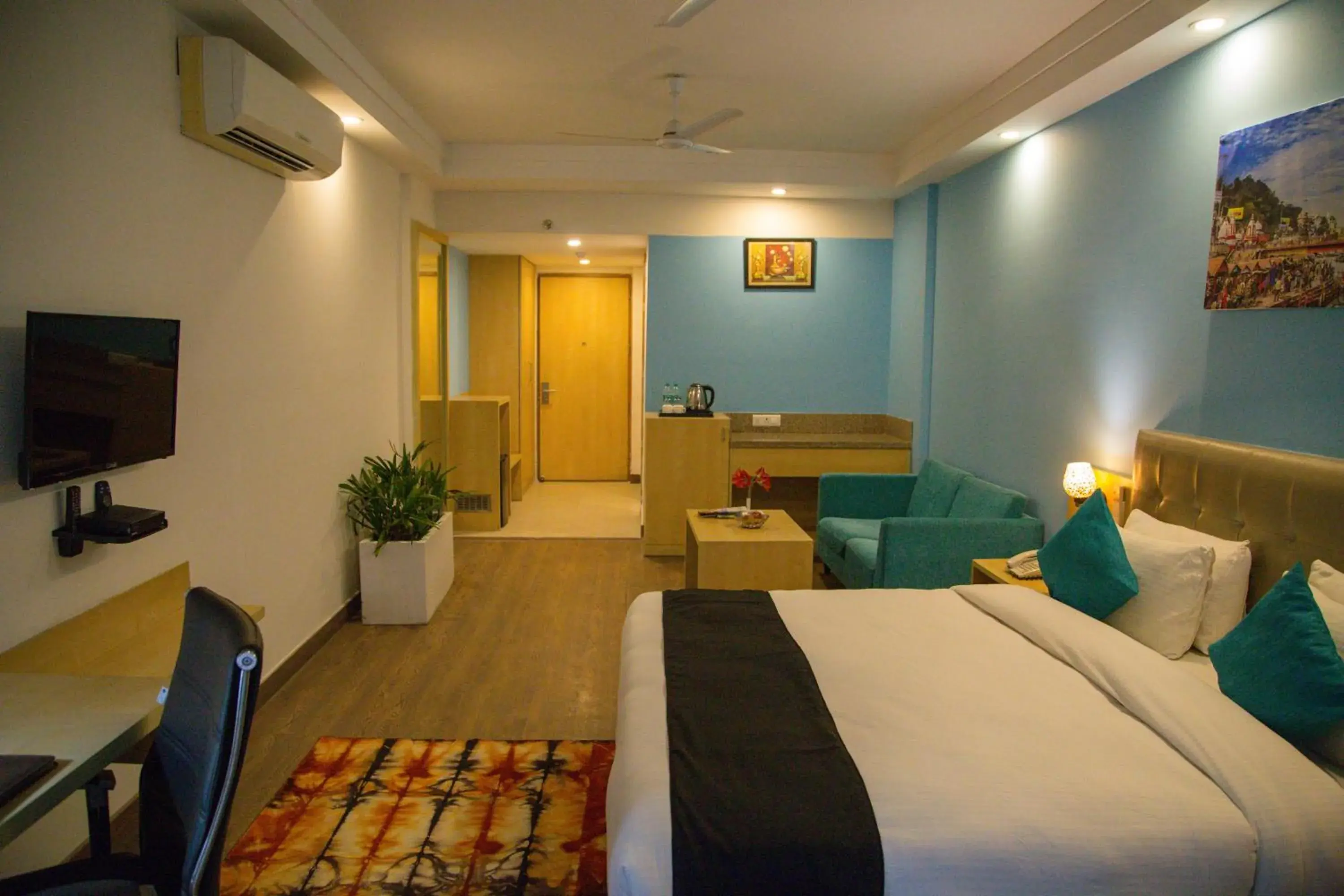 Bed in Four Leaf Service Suites, Haridwar Bed in Four Leaf Service Suites, Haridwar
