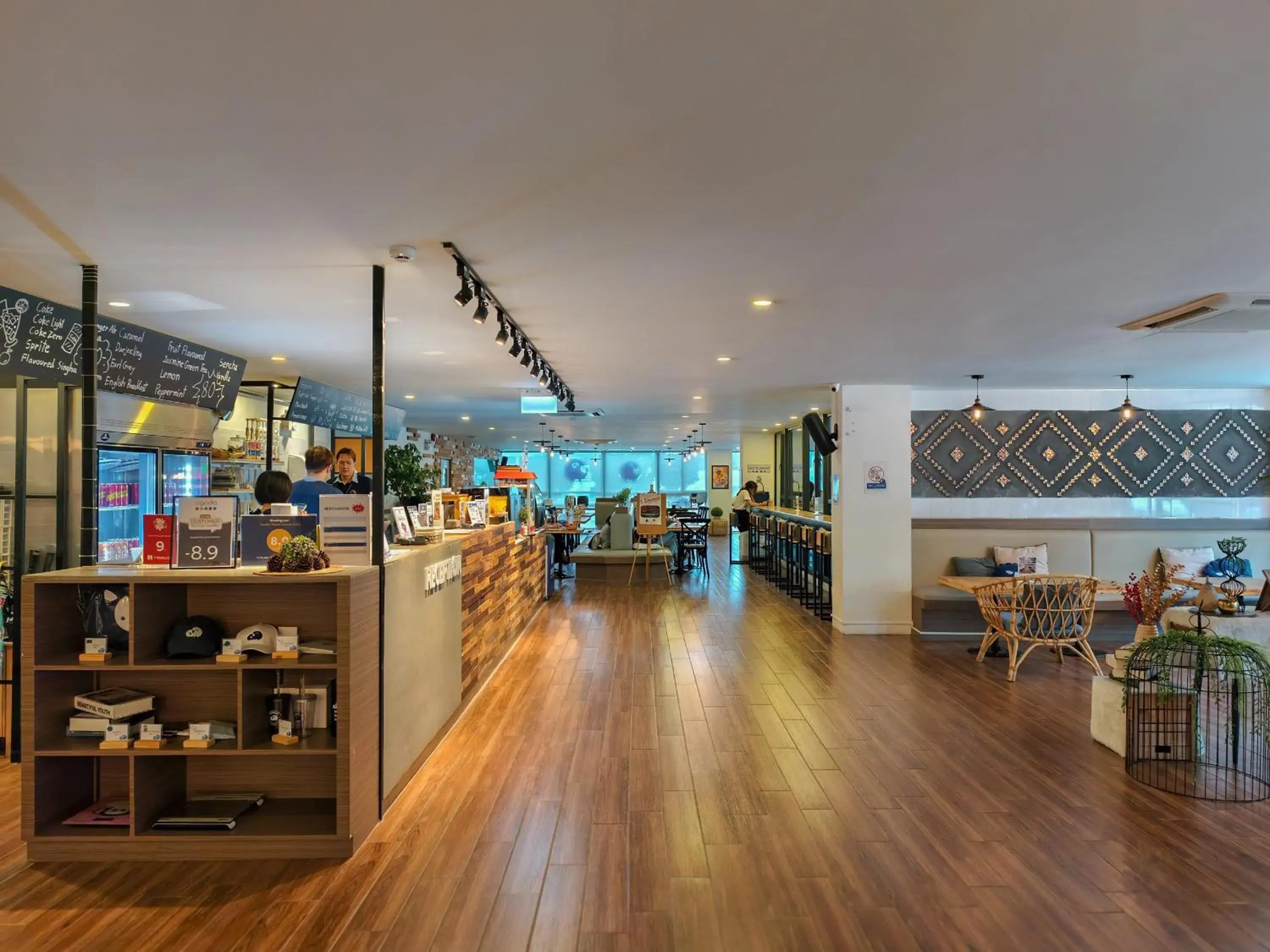 Lobby or reception in Kokotel Chiang Mai Nimman Lobby or reception in Kokotel Chiang Mai Nimman