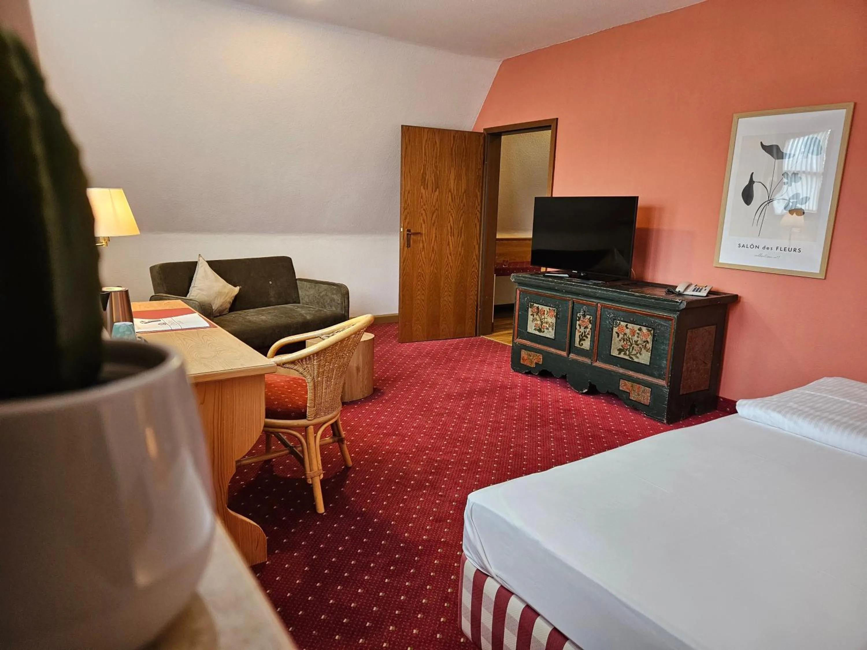 Photo of the whole room, Bed in Landhotel Ölmühle