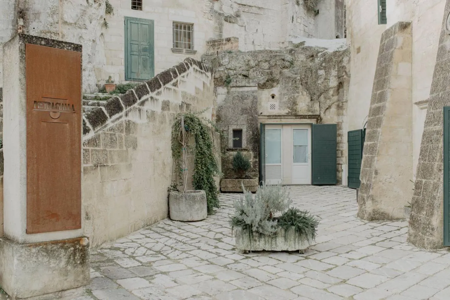 Property building in Pietragialla