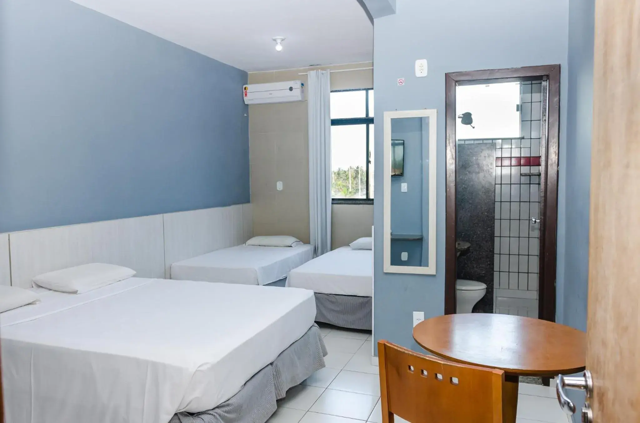 Standard Quadruple Room in San Fernando Hotel Standard Quadruple Room in San Fernando Hotel