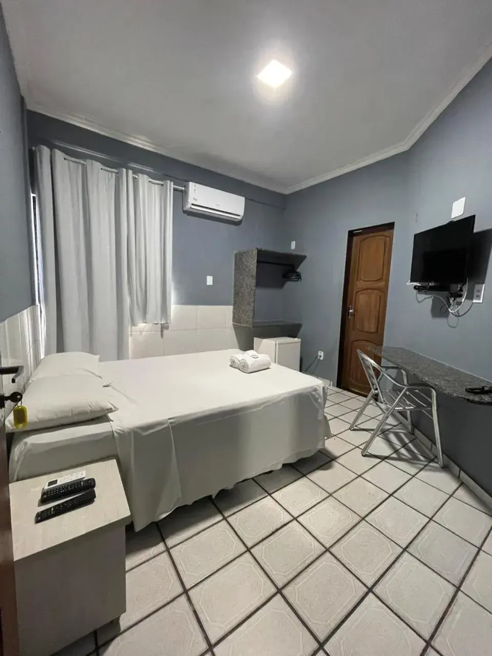 Standard Double Room in San Fernando Hotel Standard Double Room in San Fernando Hotel