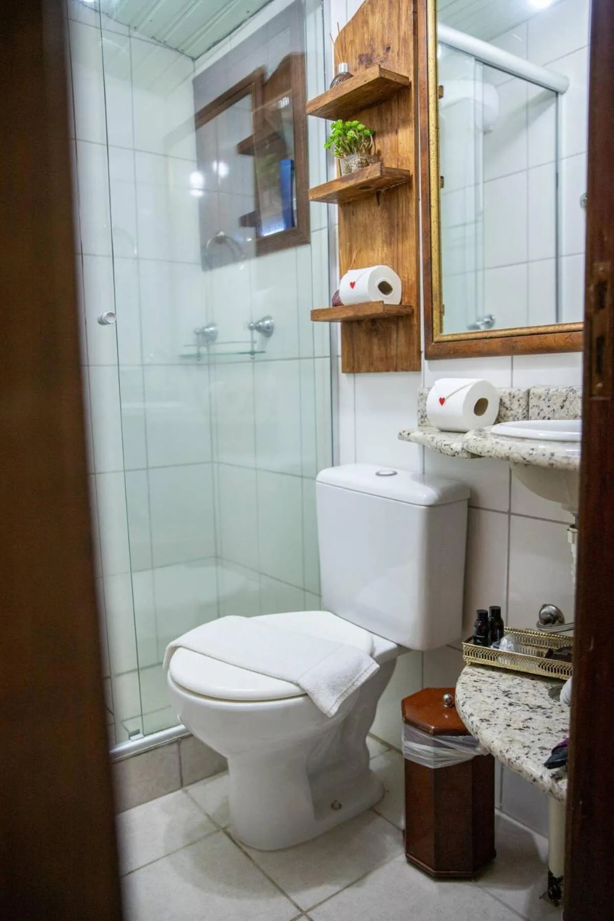 Shower in Estalagem Coração Da Mata