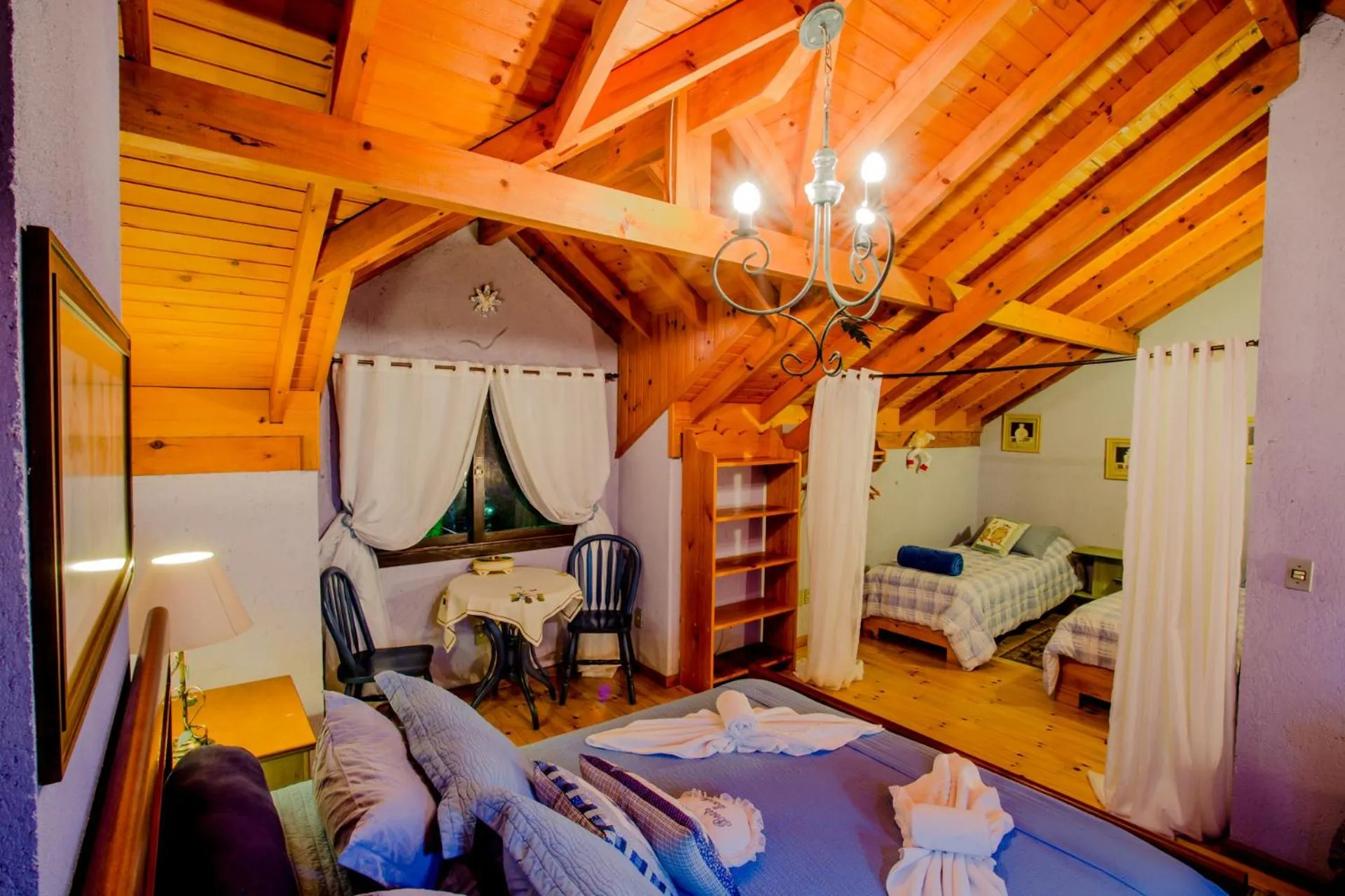 Photo of the whole room, Bed in Estalagem Coração Da Mata