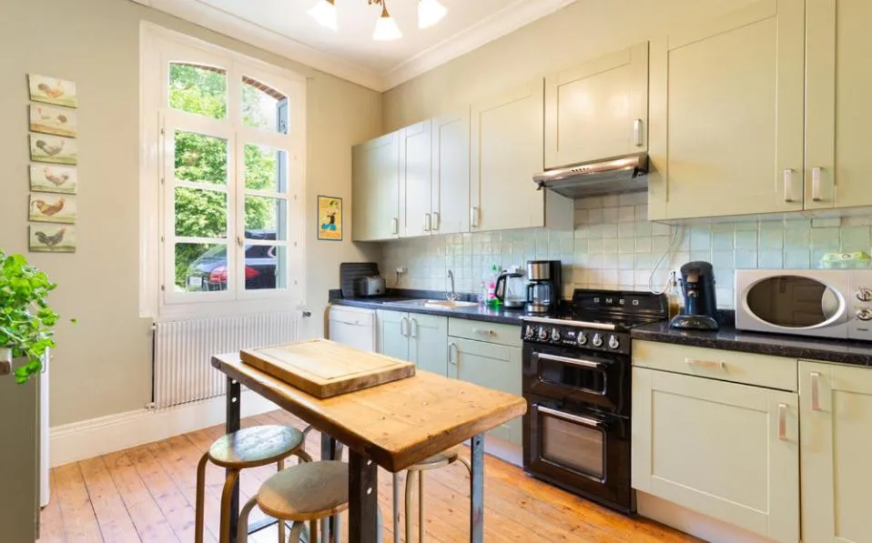 kitchen in Le presbytère de Fressin