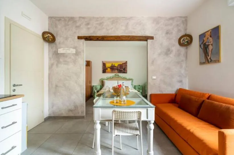 Photo of the whole room in Monti Guesthouse