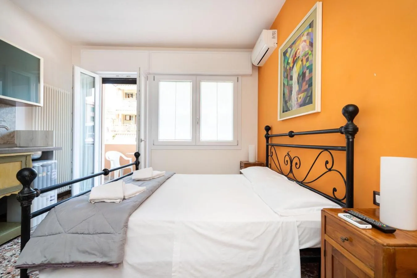 Photo of the whole room, Bed in Monti Guesthouse