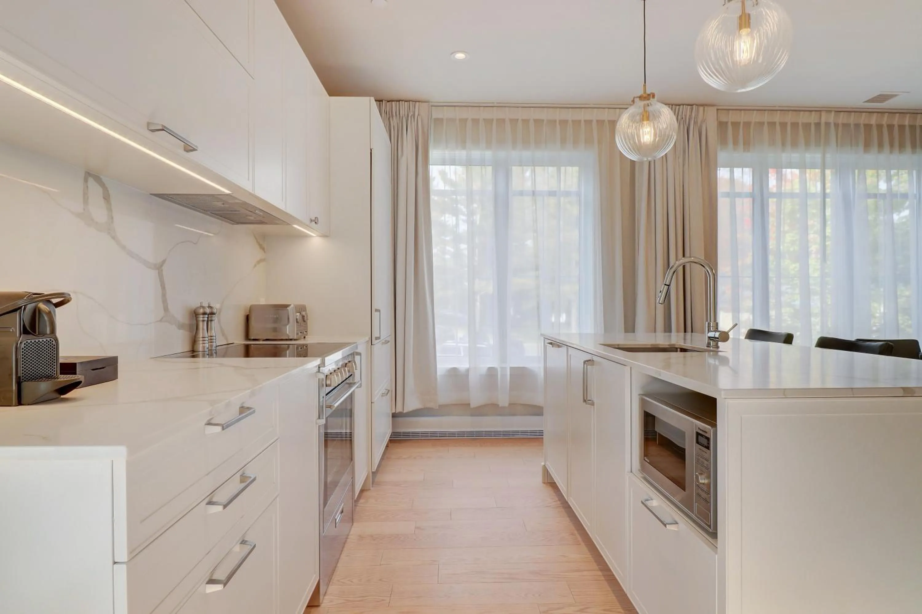 Kitchen or kitchenette in Ripplecove Hotel & Spa