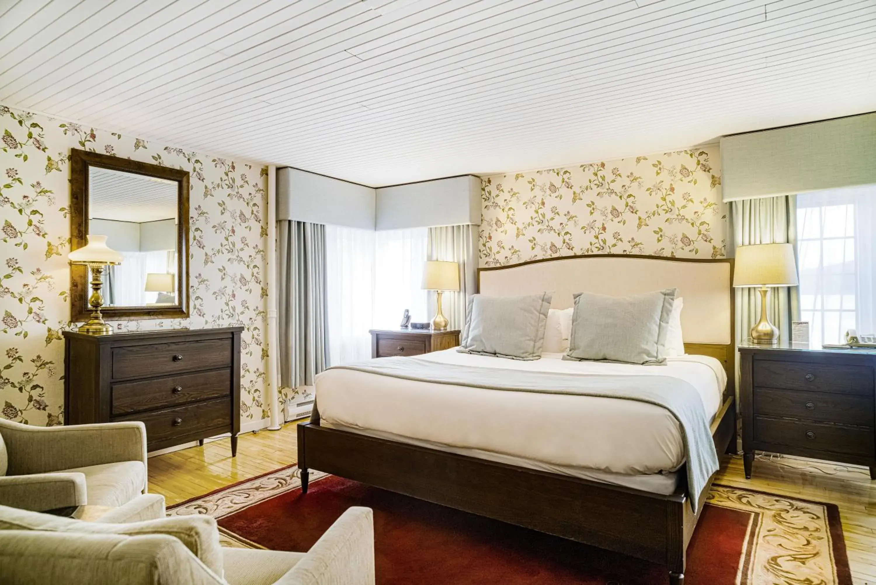 Classic Room with Lake View in Ripplecove Hotel & Spa Classic Room with Lake View in Ripplecove Hotel & Spa