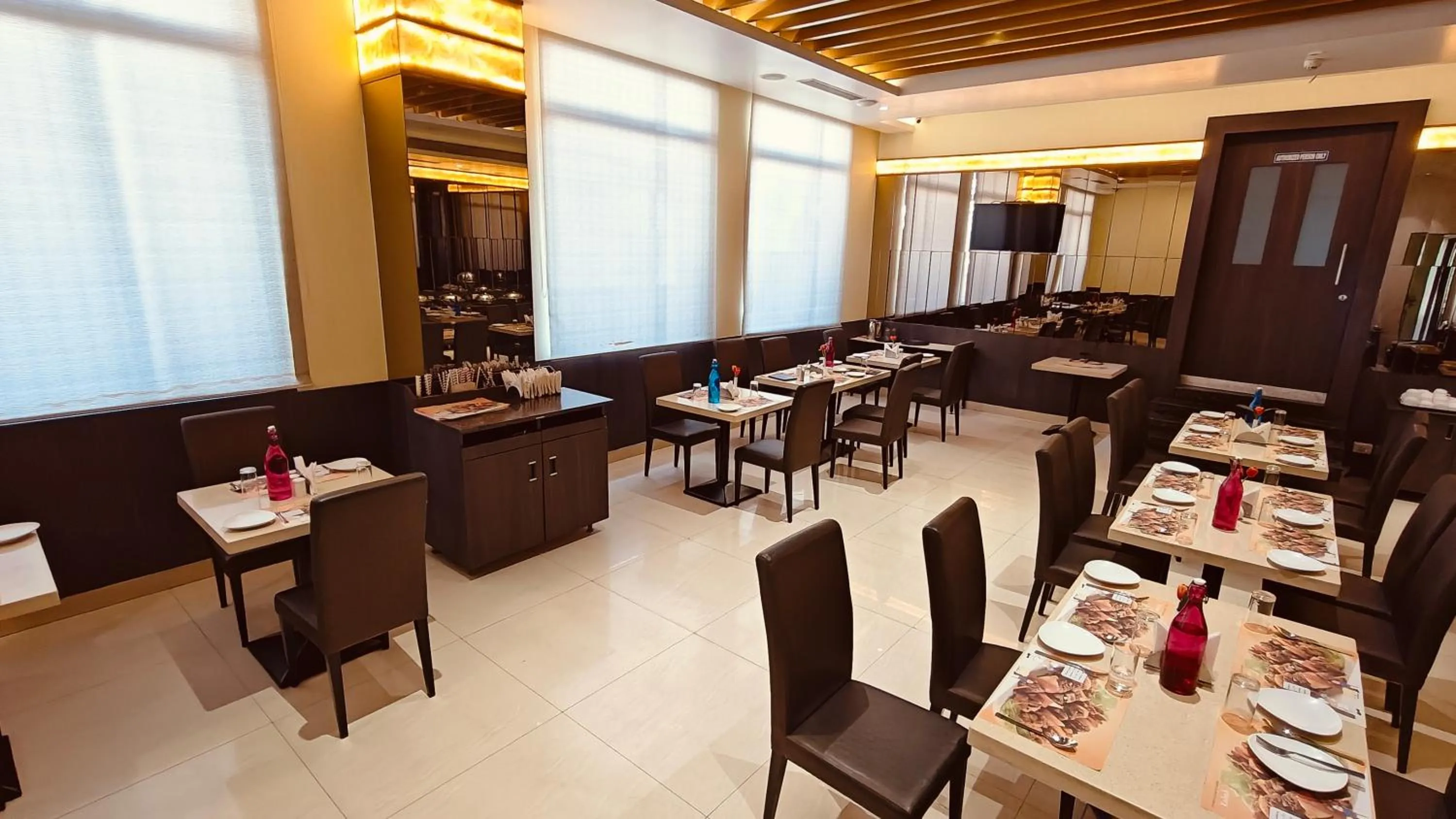 Restaurant/places to eat in ASR Parklane, A Bergamont Hotel - Hosur