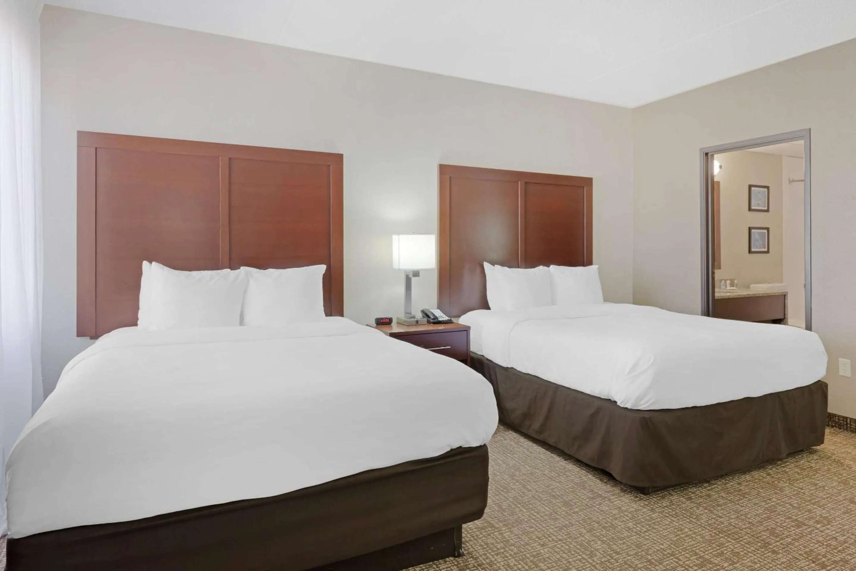 Bedroom, Bed in Comfort Inn & Suites Wichita Northeast