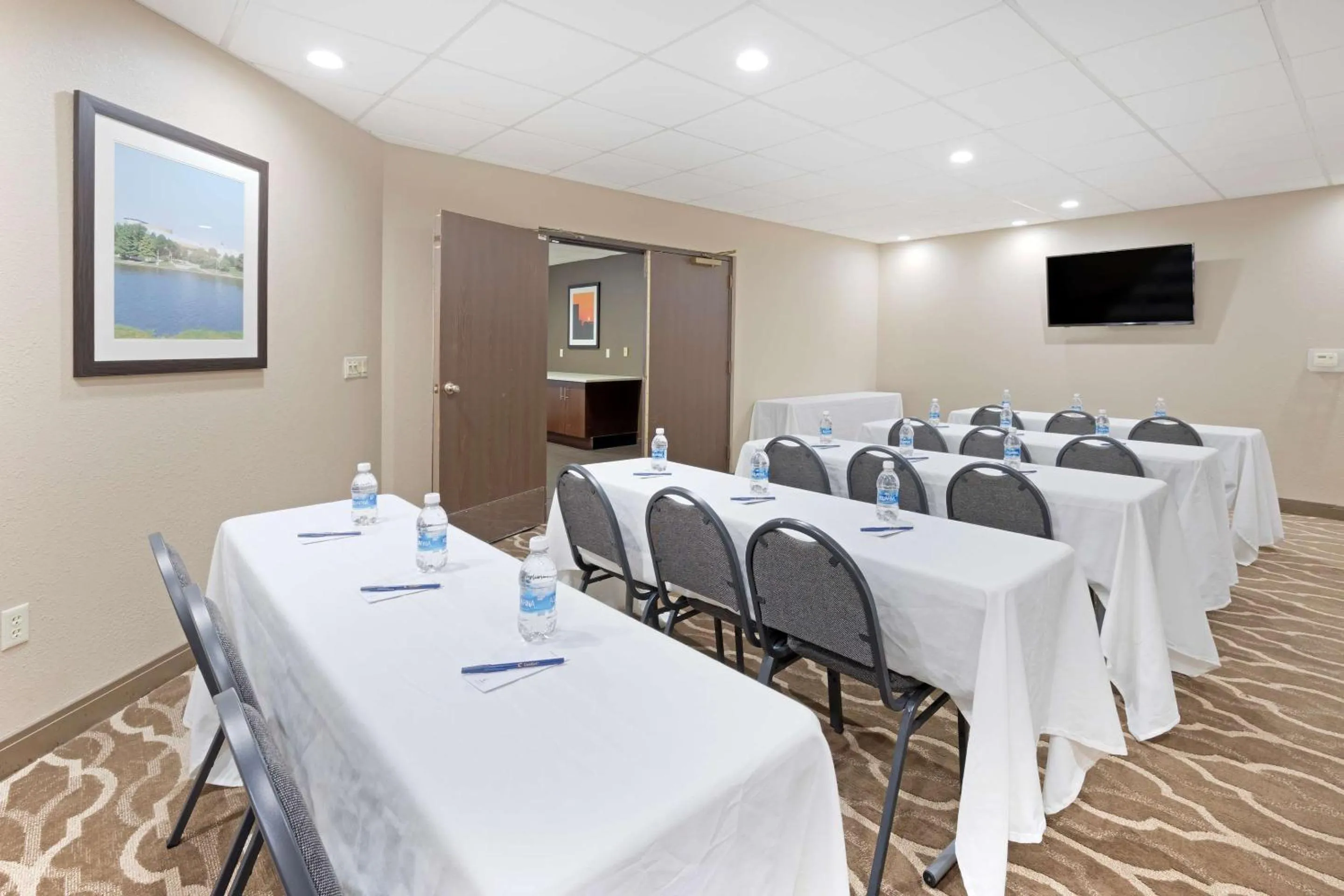 Meeting/conference room in Comfort Inn & Suites Wichita Northeast