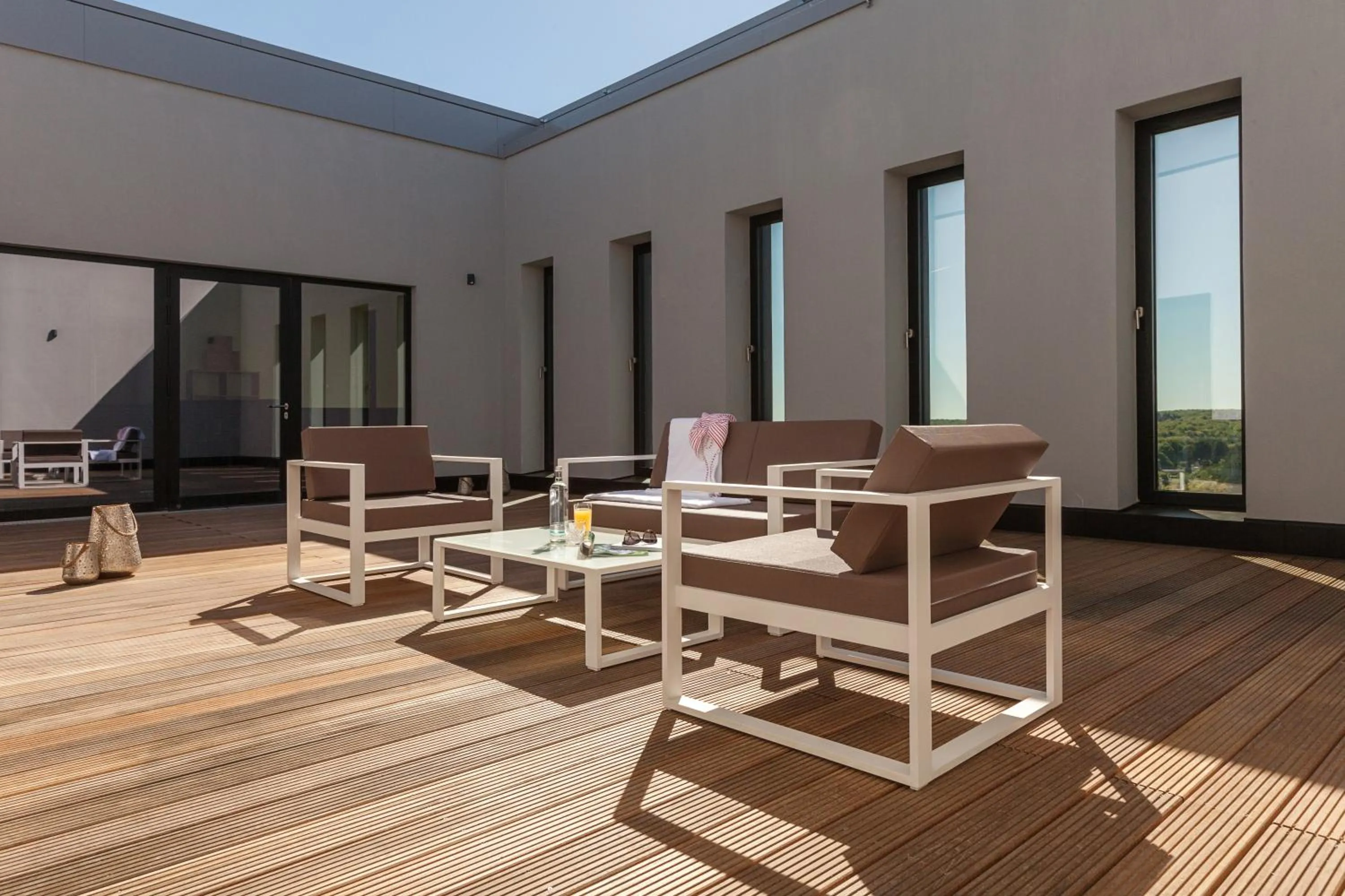 Massage in Vienna House by Wyndham Ernst Leitz Wetzlar