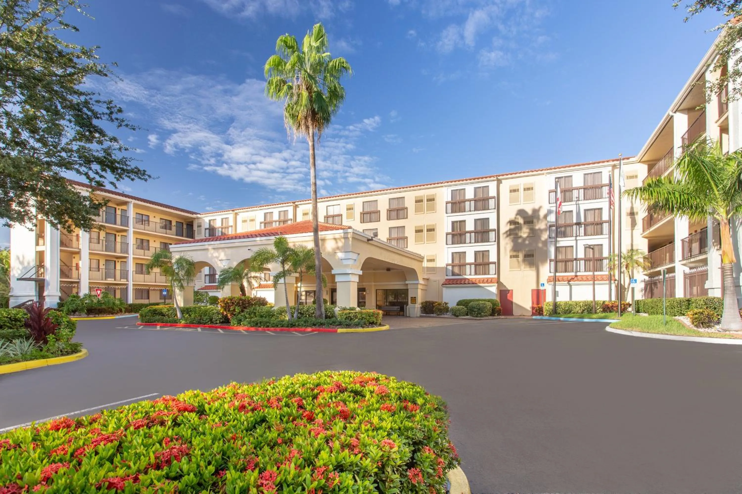 Property building in Holiday Inn & Suites Boca Raton - North