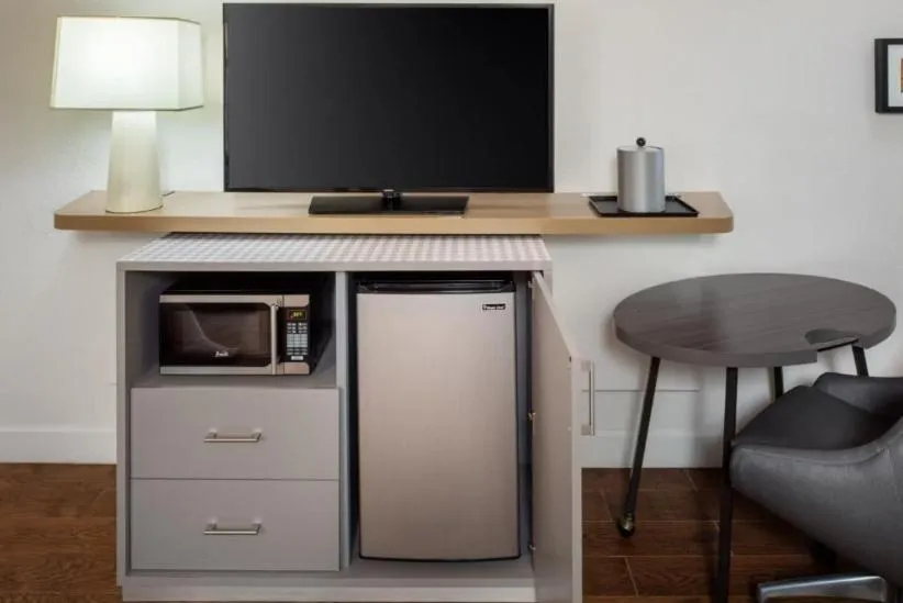 Holiday Inn & Suites Boca Raton - North