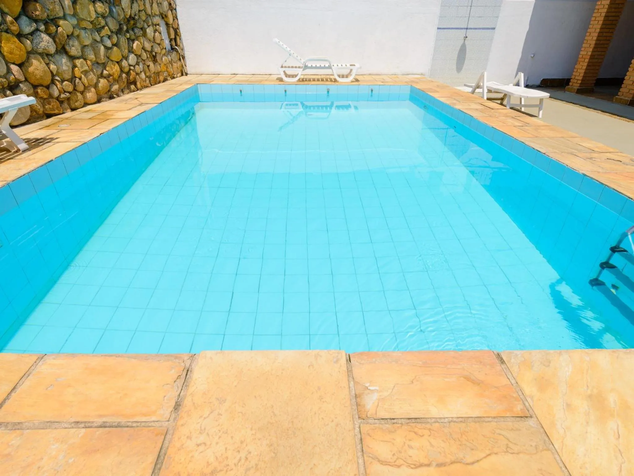 Swimming pool in Pousada Morada da Prainha