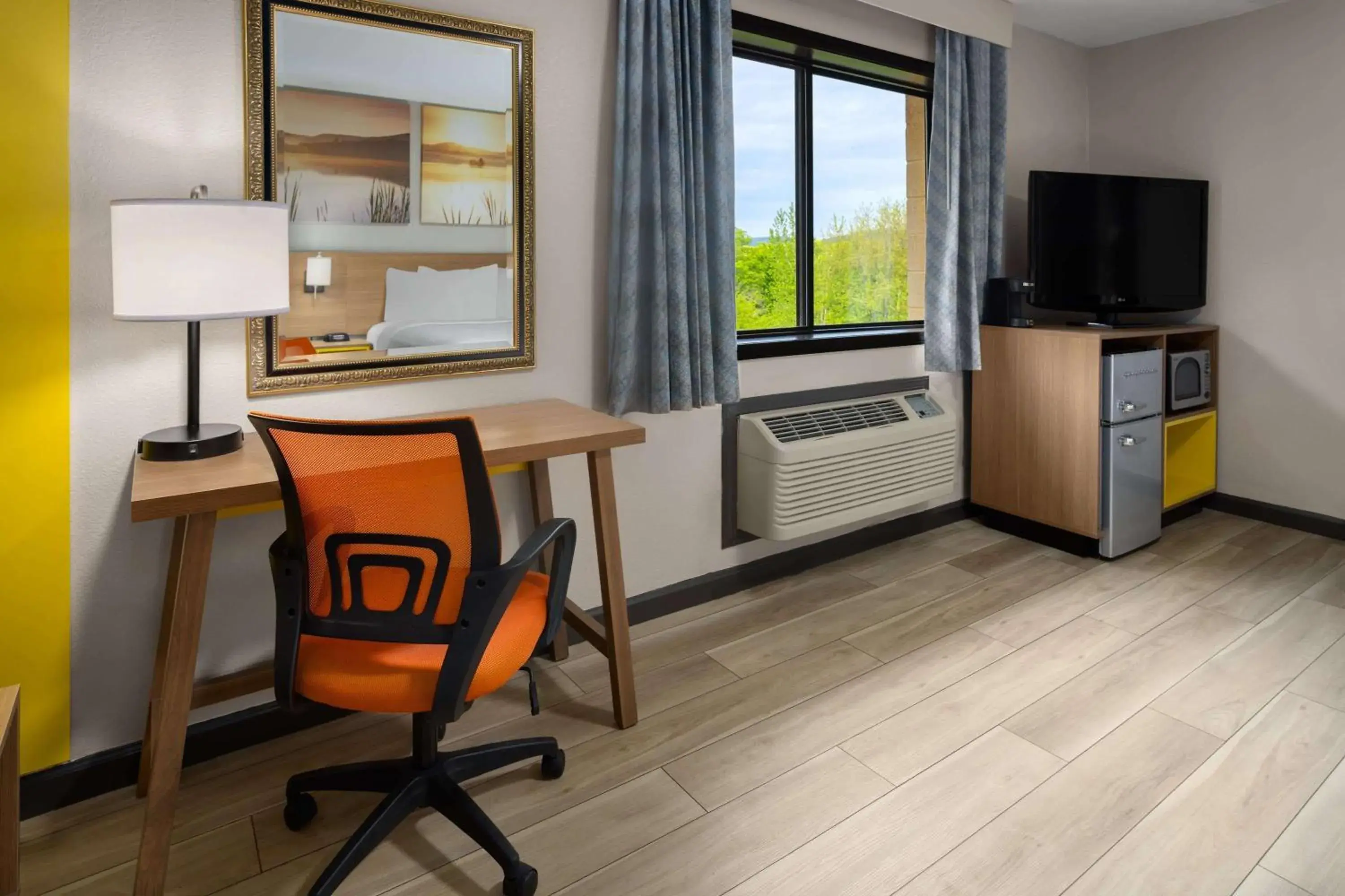 Photo of the whole room in Days Inn by Wyndham Wurtsboro Photo of the whole room in Days Inn by Wyndham Wurtsboro