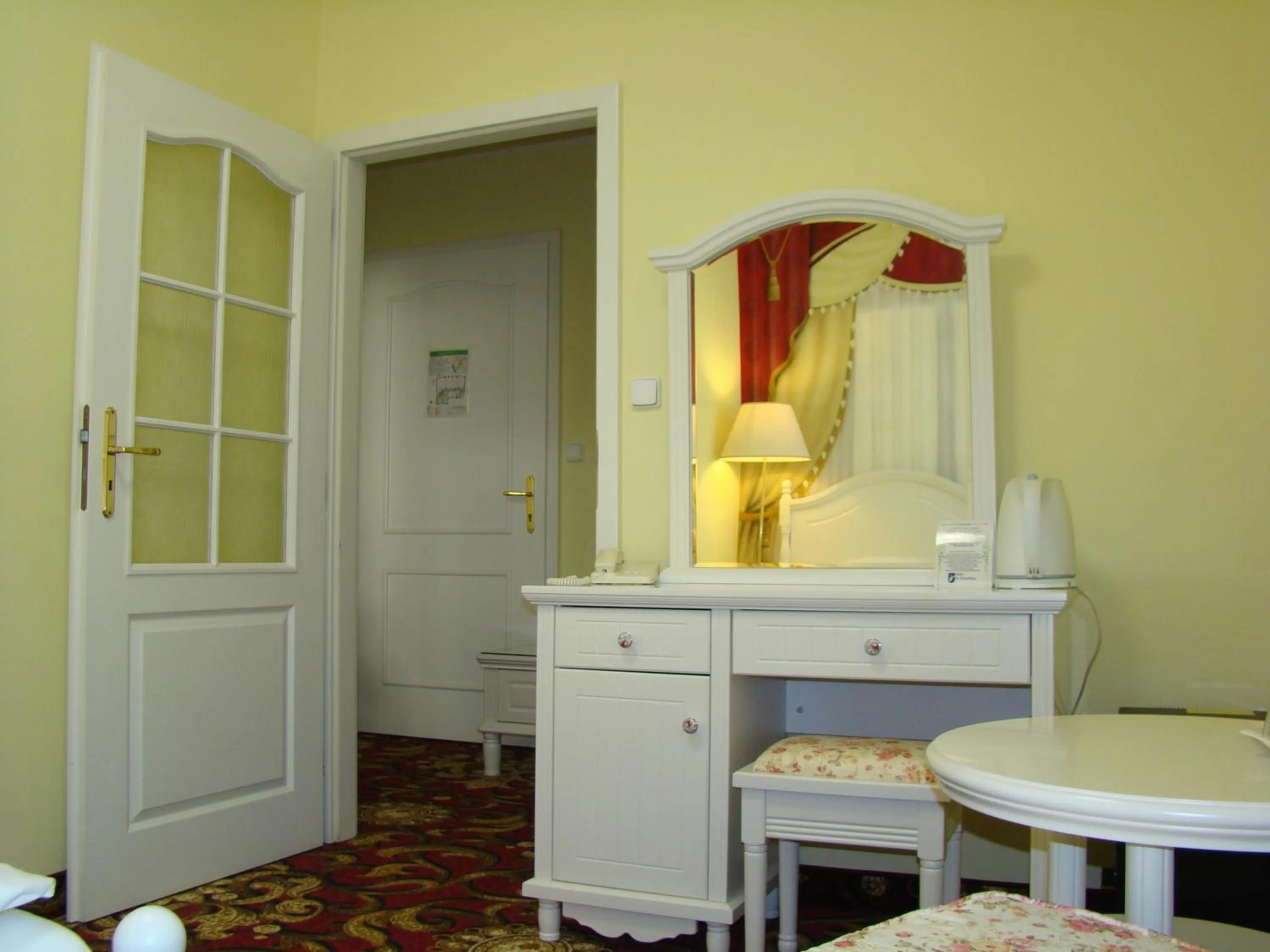 Decorative detail in Hotel Saint Petersburg