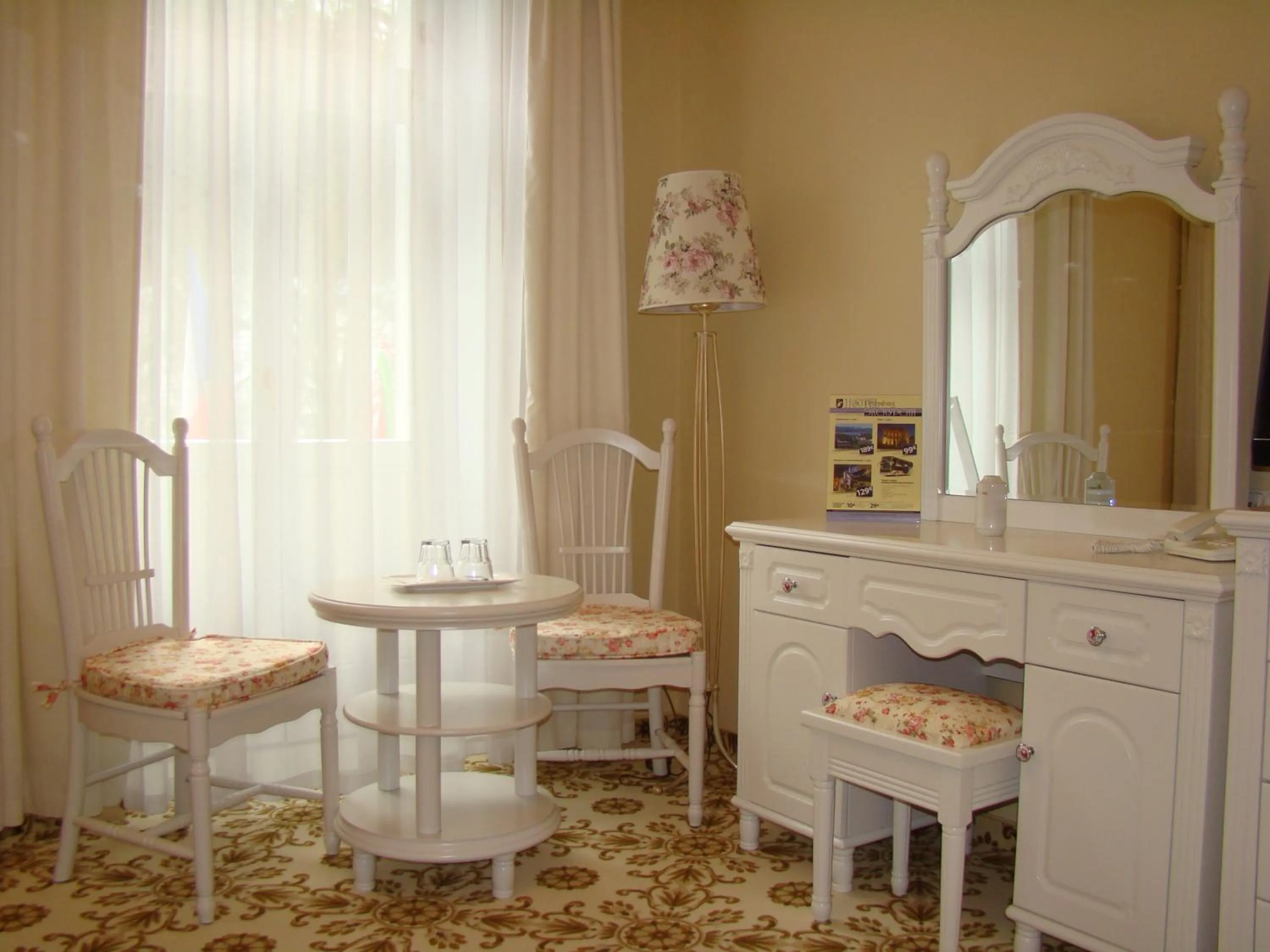 Seating area in Hotel Saint Petersburg