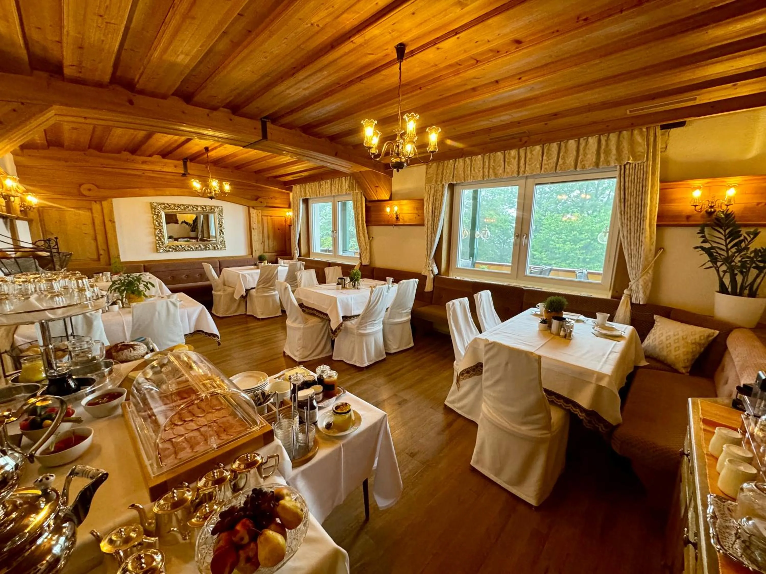 Restaurant/places to eat in Panoramahotel Steirerland