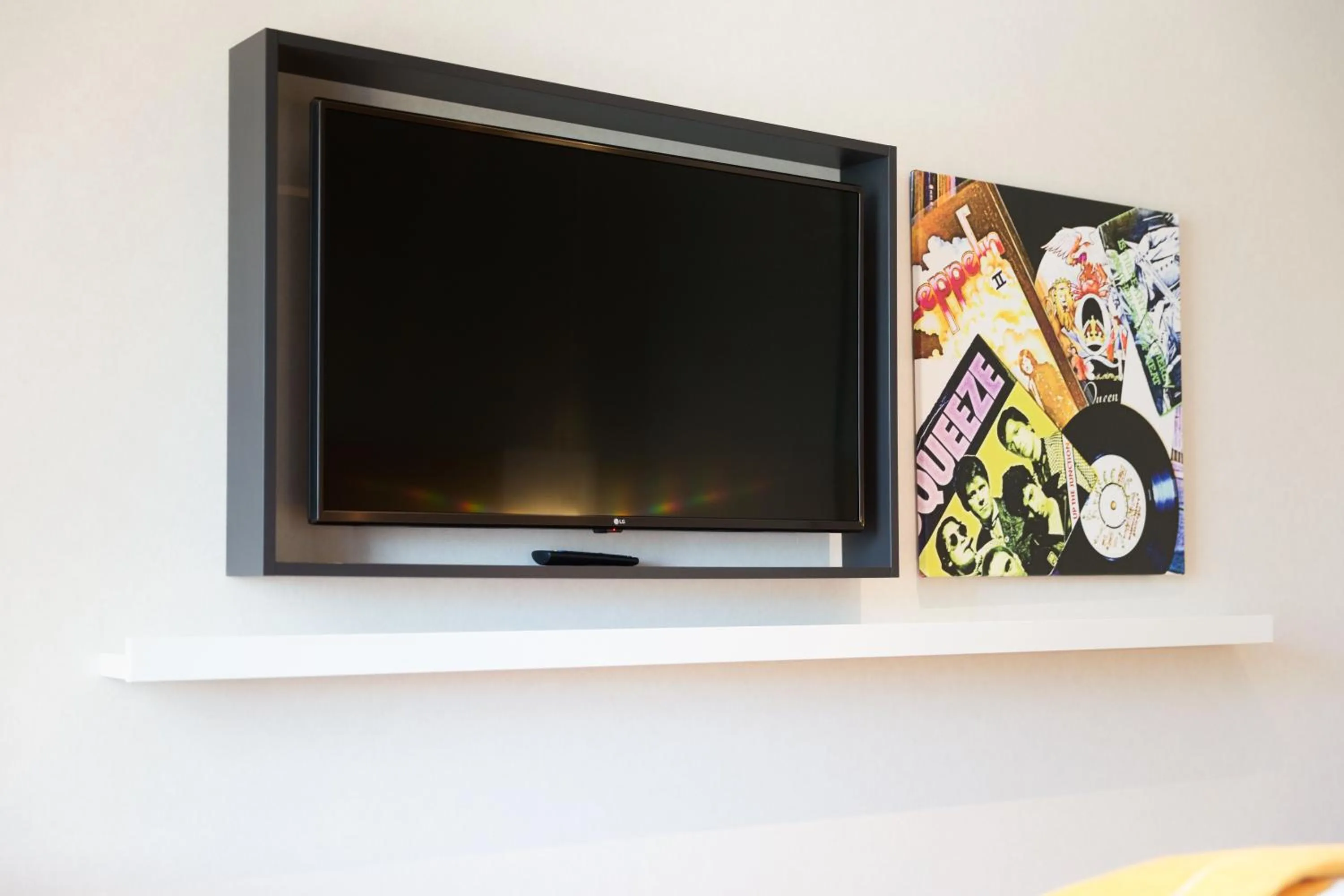 TV and multimedia in Holiday Inn - the niu, Dairy Haarlem