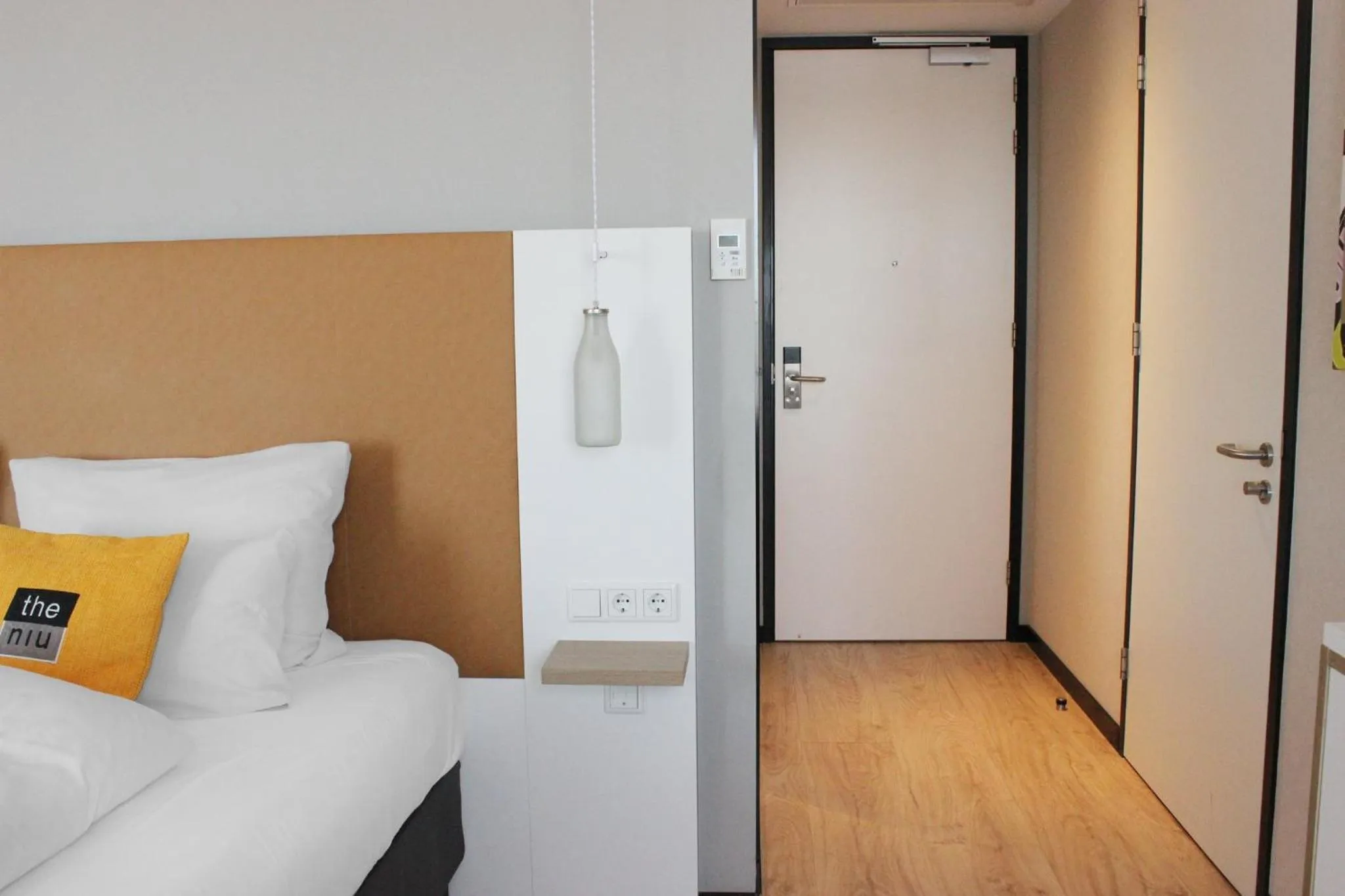 Photo of the whole room, Bed in Holiday Inn - the niu, Dairy Haarlem