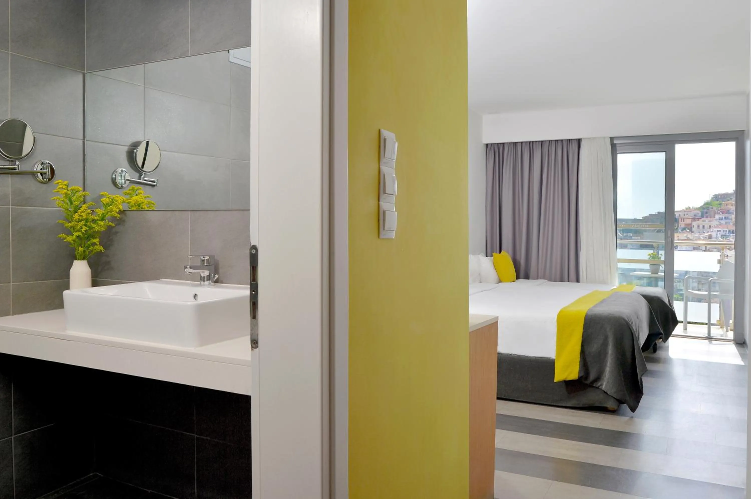 Bed in Airotel Galaxy