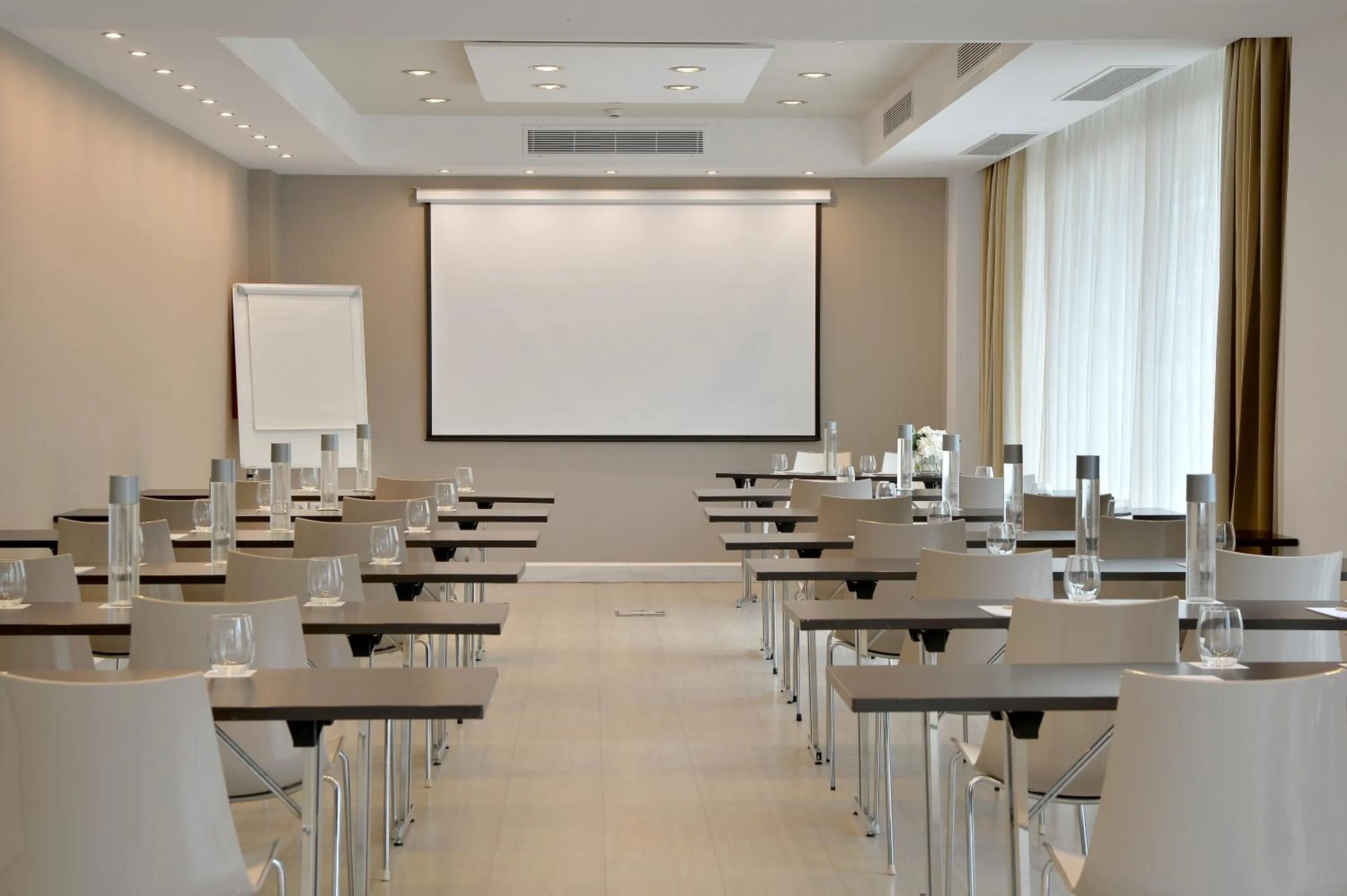 Meeting/conference room in Airotel Galaxy