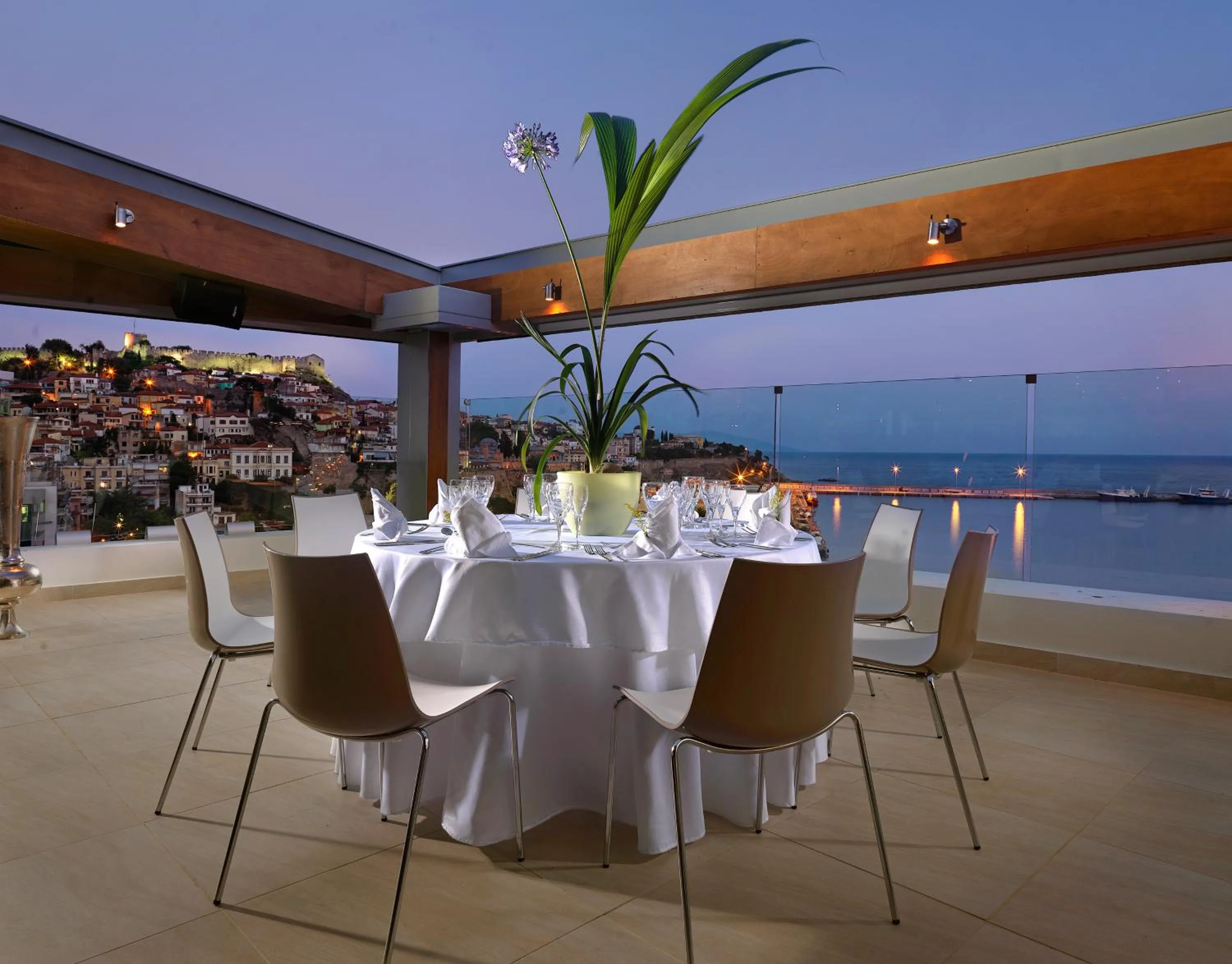 Dining area in Airotel Galaxy