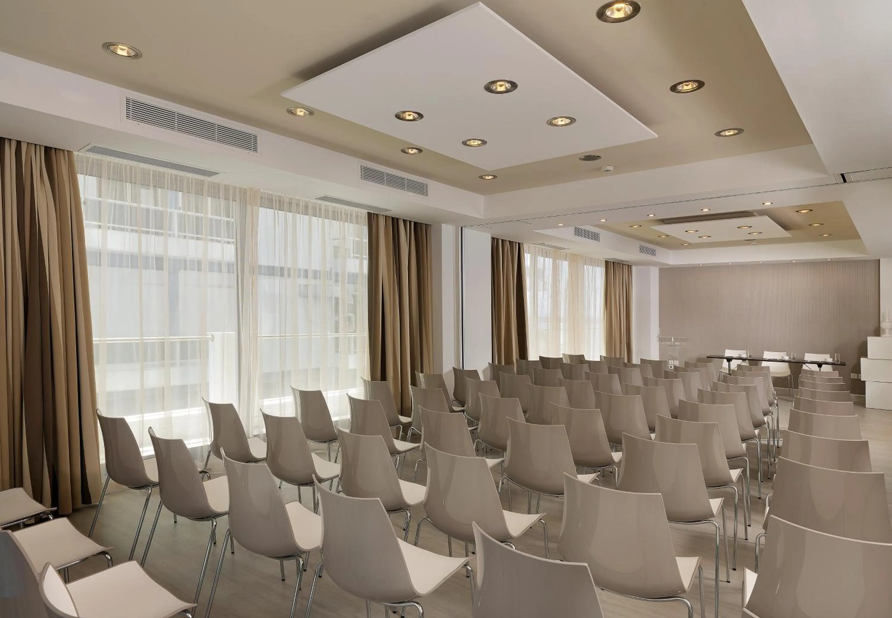 Banquet/Function facilities in Airotel Galaxy