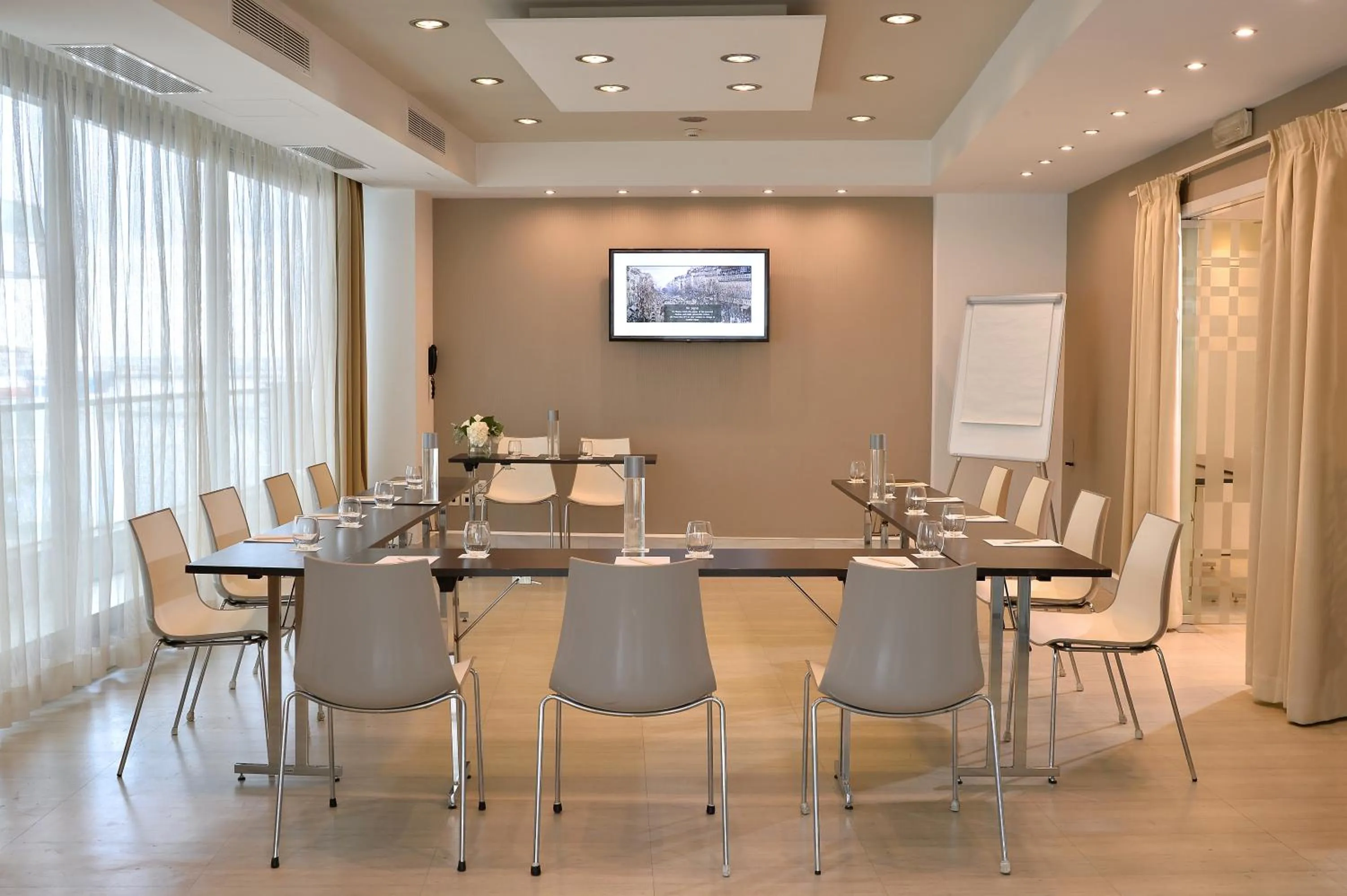 Meeting/conference room in Airotel Galaxy