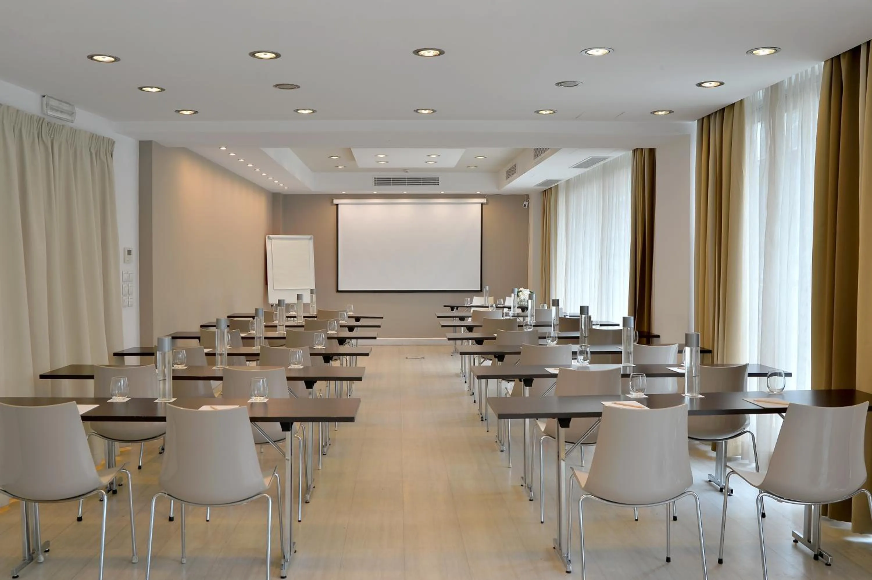 Meeting/conference room in Airotel Galaxy