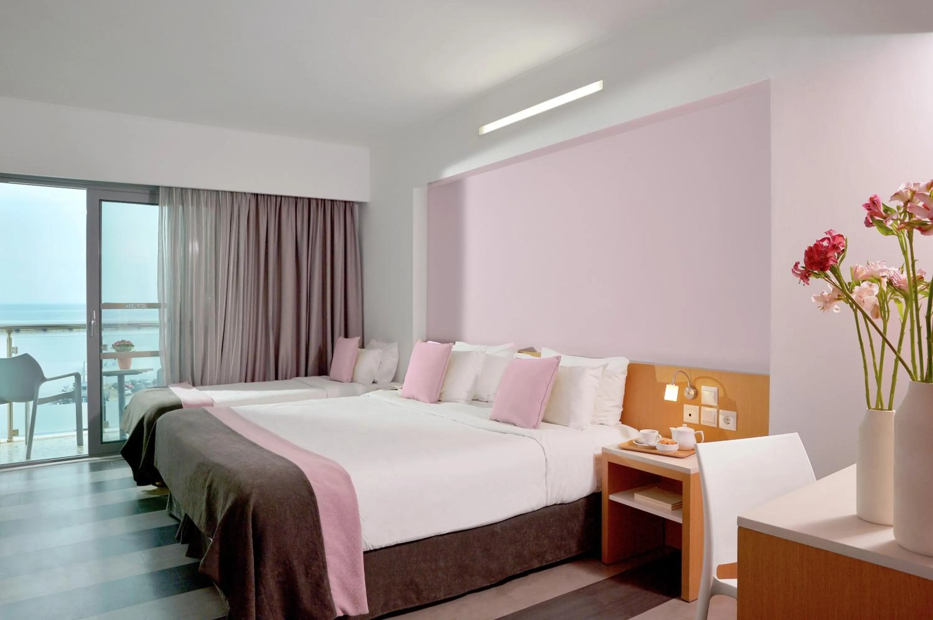 Bed in Airotel Galaxy