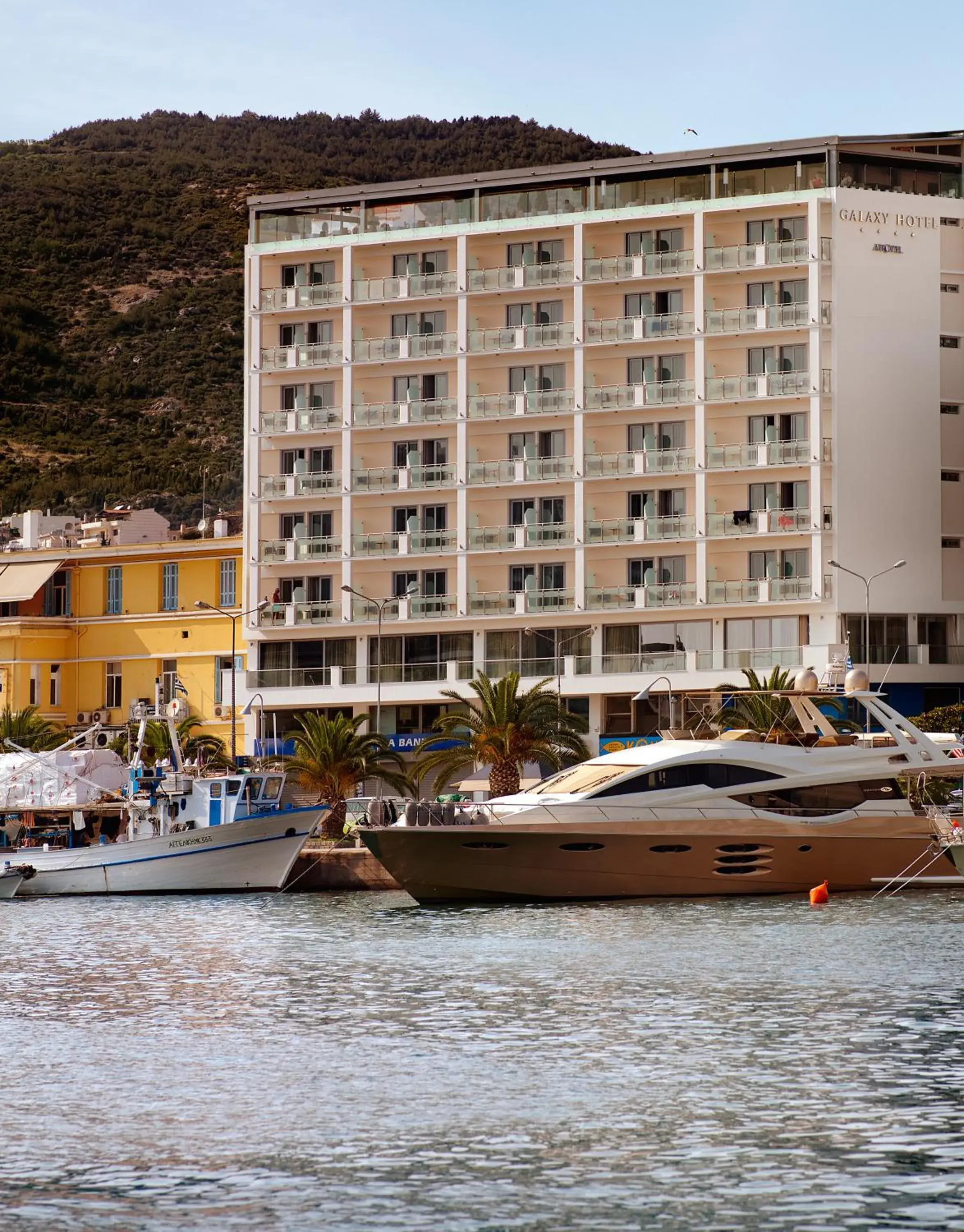 Facade/entrance in Airotel Galaxy Facade/entrance in Airotel Galaxy