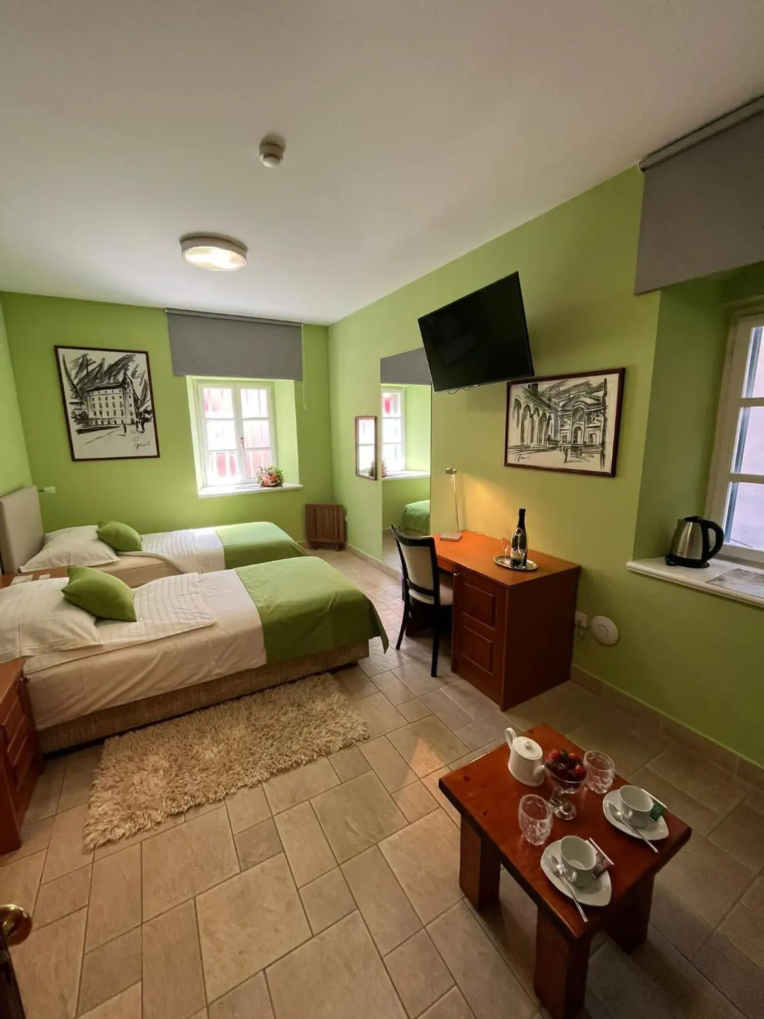 Bed in Rooms Toni Palace Bed in Rooms Toni Palace