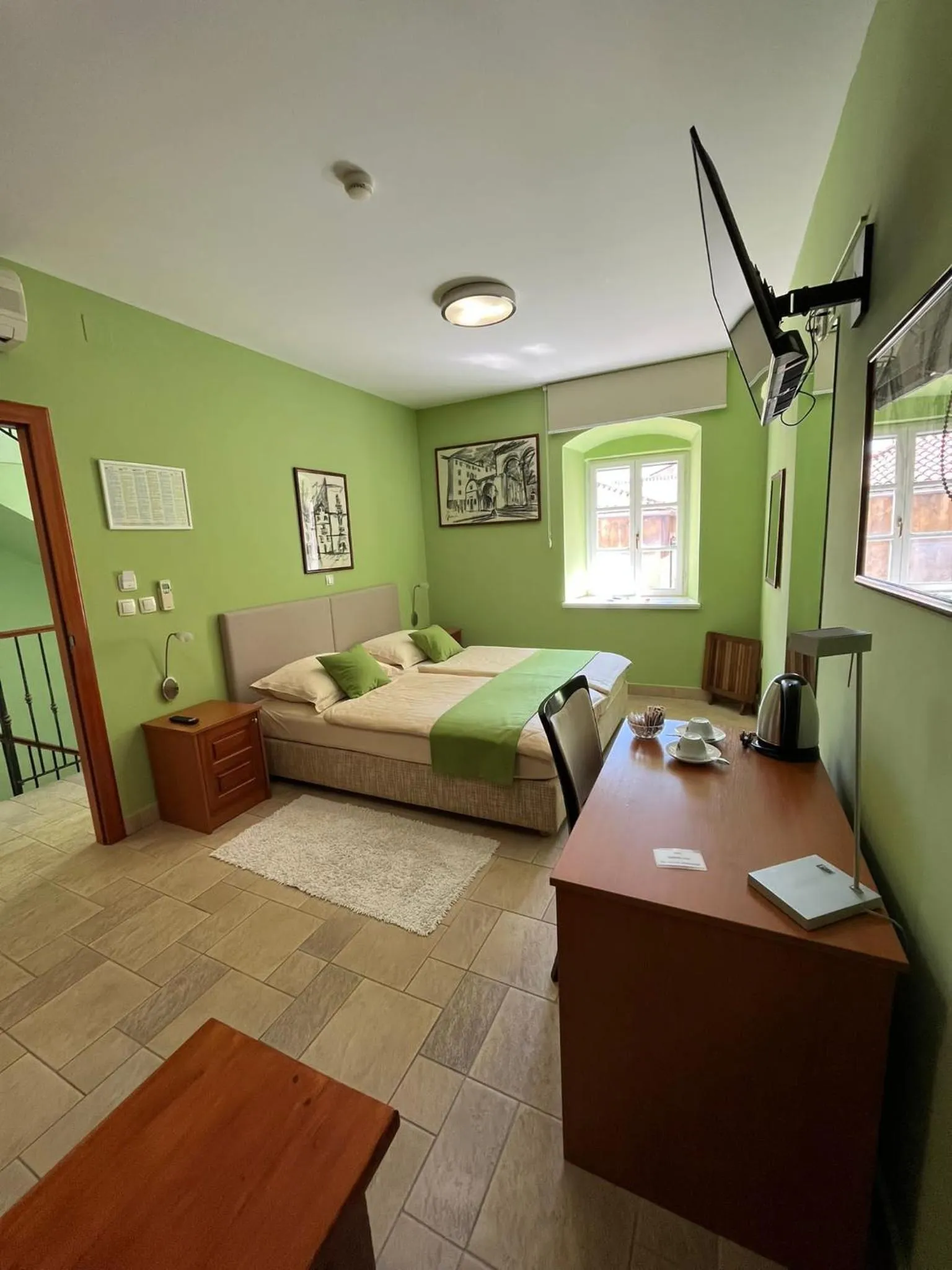 Bed in Rooms Toni Palace