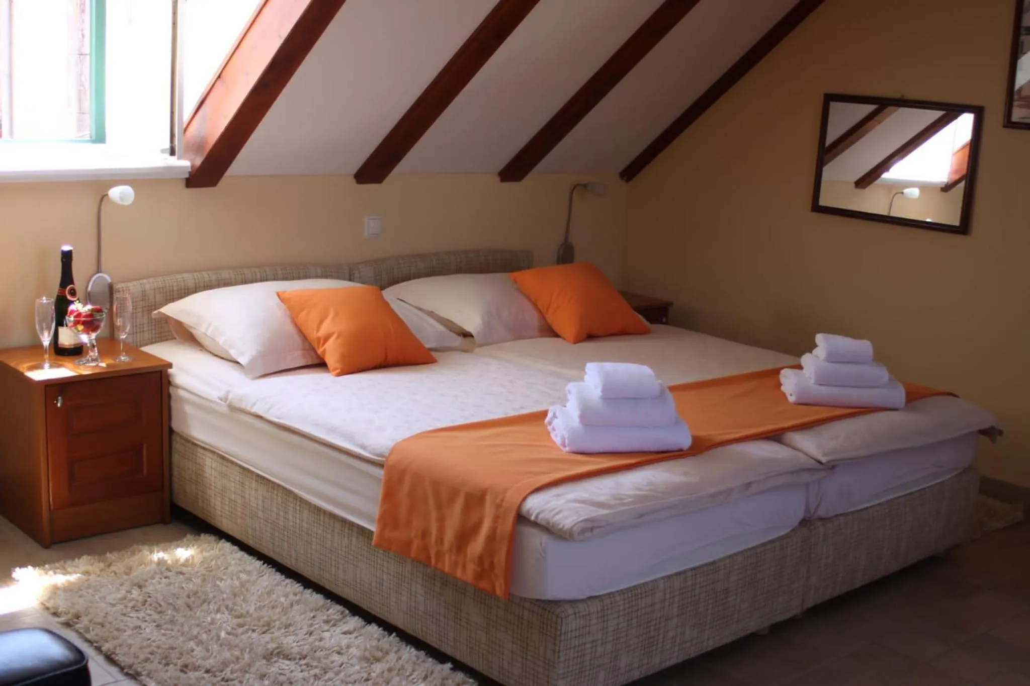 Bed in Rooms Toni Palace