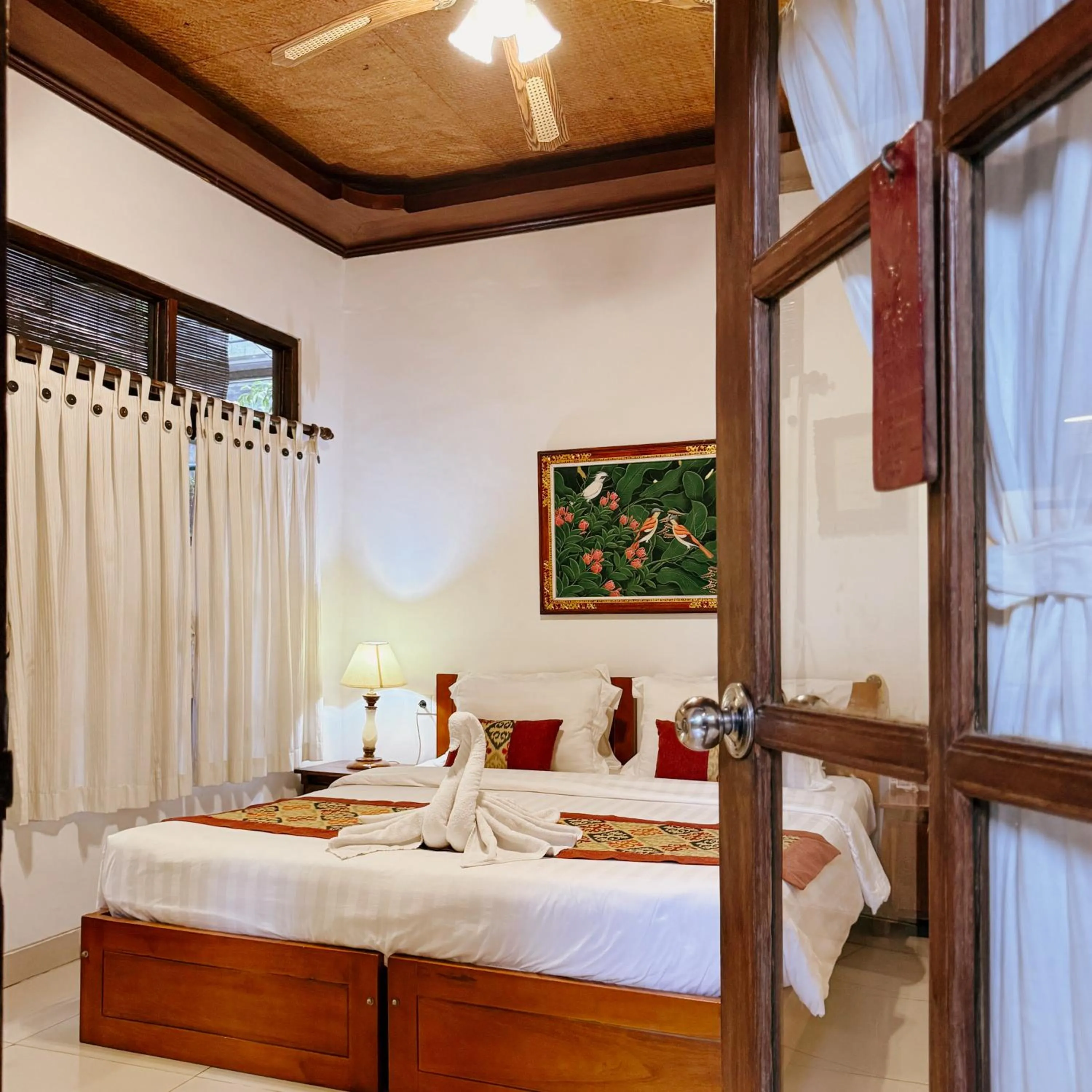 Bed in Amed Cafe & Hotel Kebun Wayan