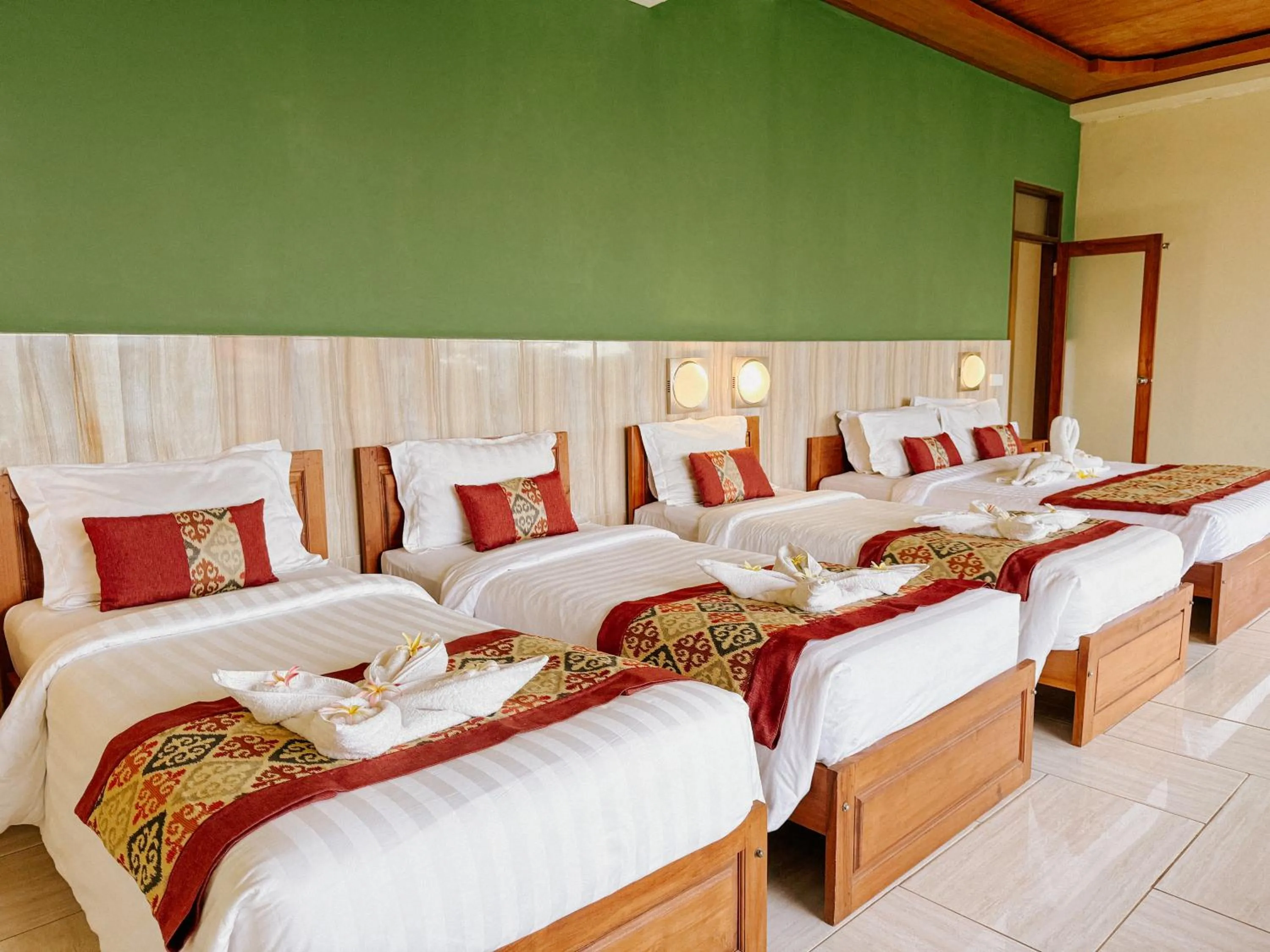 Bed in Amed Cafe & Hotel Kebun Wayan