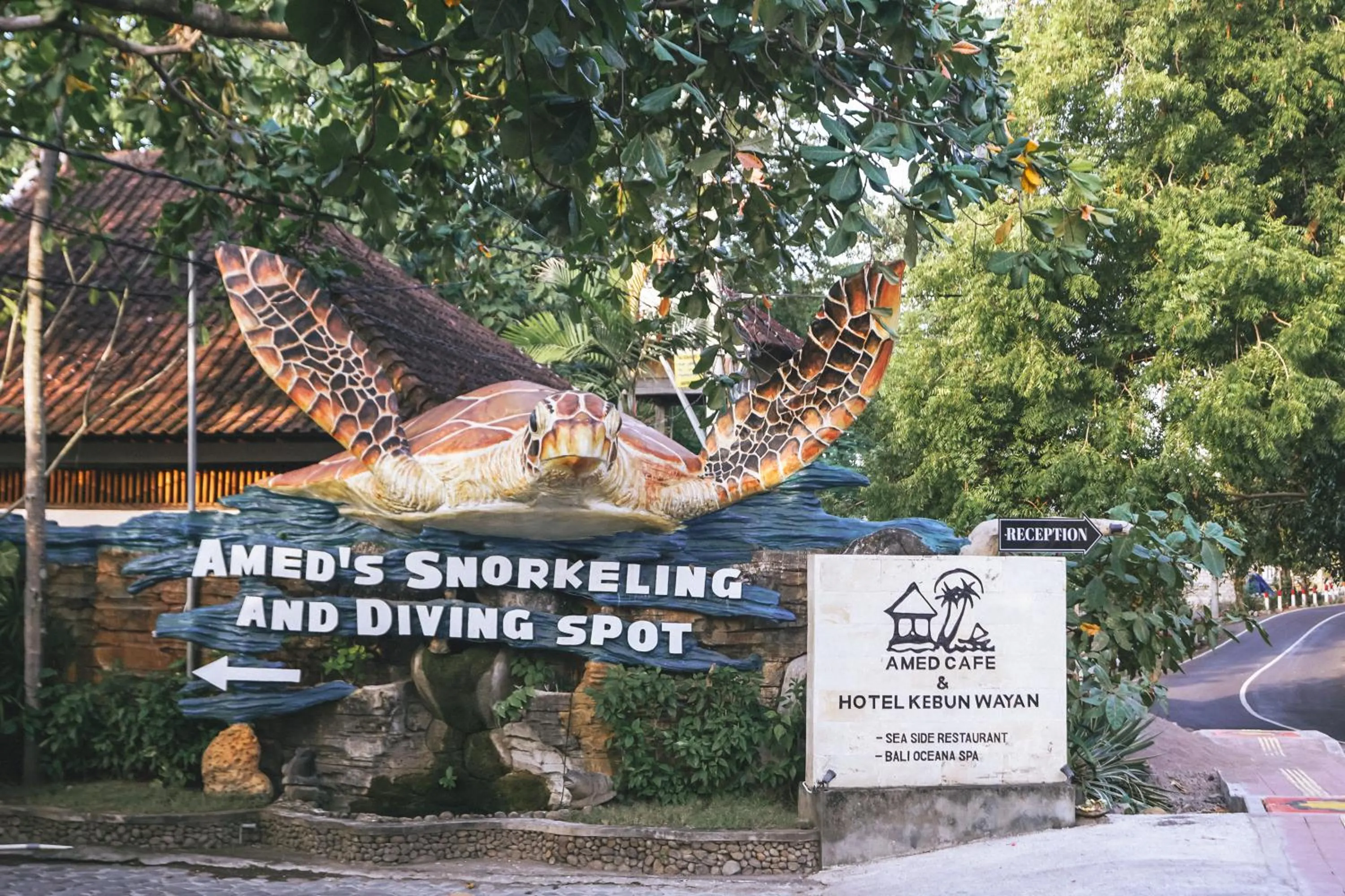 Day in Amed Cafe & Hotel Kebun Wayan