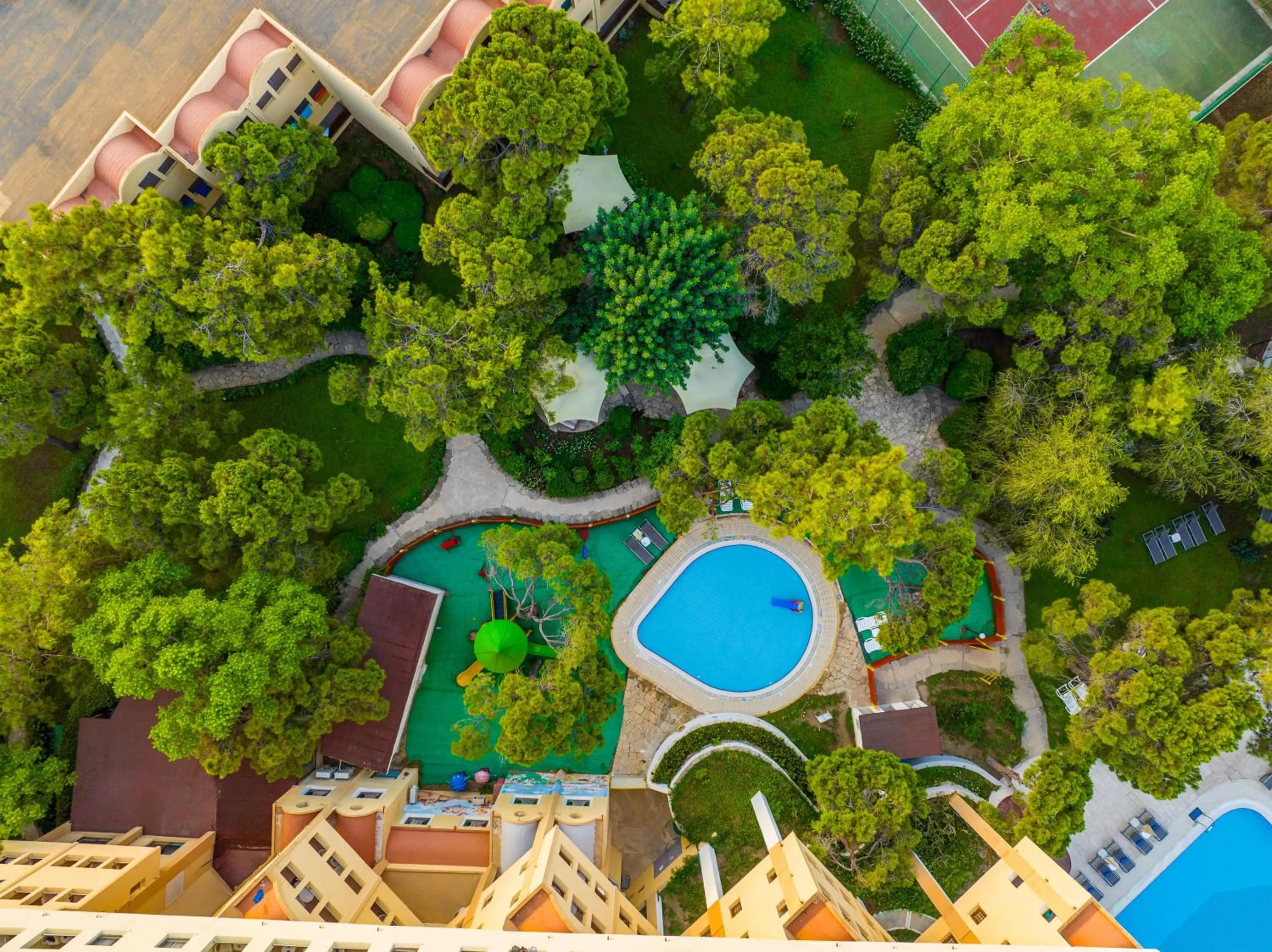 Swimming pool in Labranda Excelsior Hotel